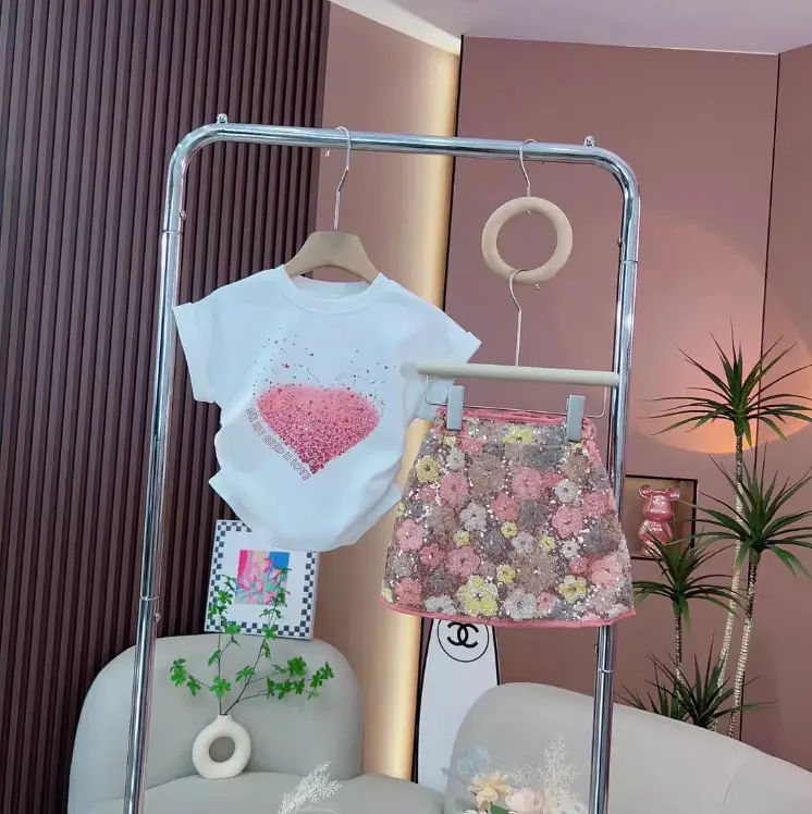 Summer New Children's Clothing Sets Kids Flower Print Short Sleeve Cotton T Shirt and  Sequined Skirt 2 Pcs Suit Fashionable