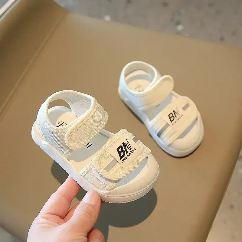 Children's Magic Slippers Soft Sole Anti-Slip Summer Shoes For Boys And Girls Baby Students Beach Shoes Medium To Large Size