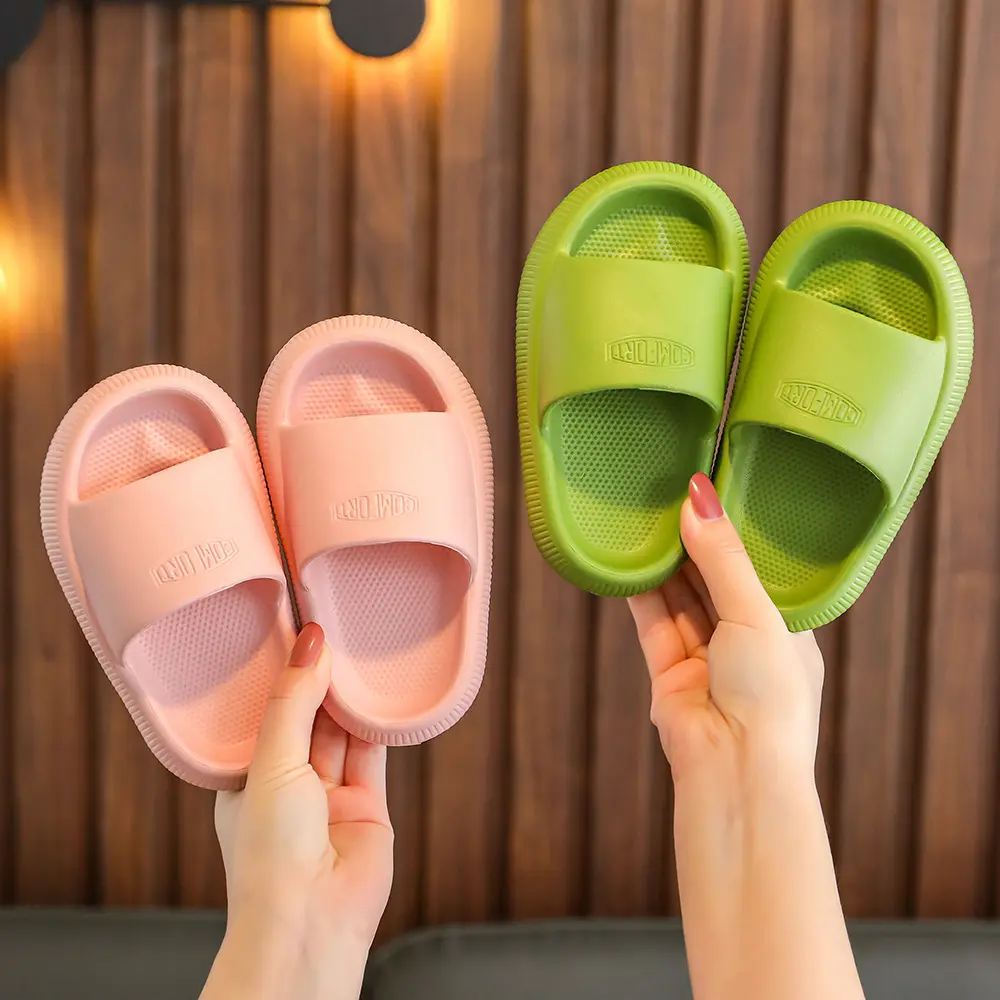 Summer Children Engraved Soft Bottom Bath Slippers Breathable Non-Slip Drainage Indoor Outdoor Beach Home Shoes for Boys Girls