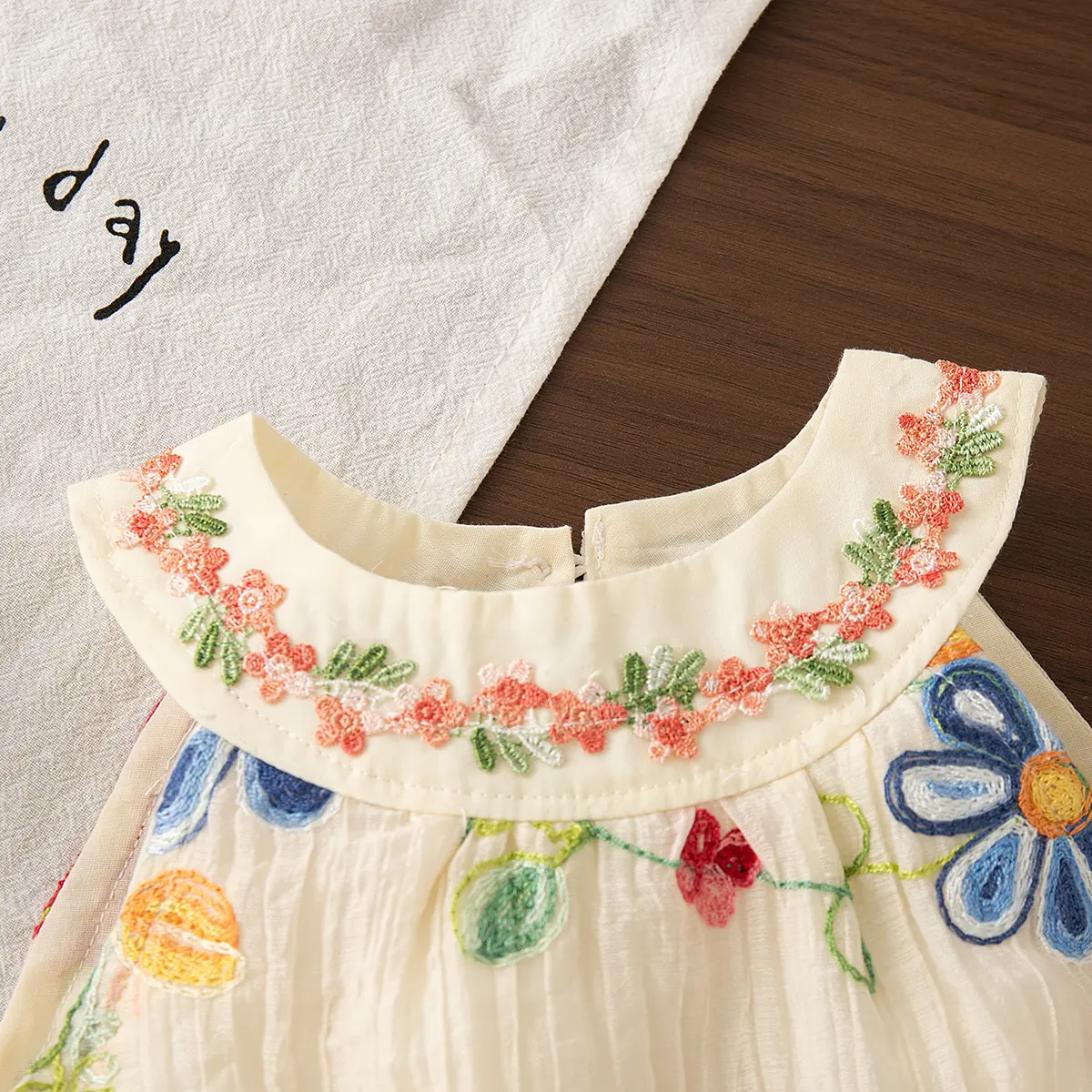 New Summer Baby Girl Dress Sweet Embroidered Flower Sleeveless Round Neck Children'S Clothing (6 Months -3 Years)