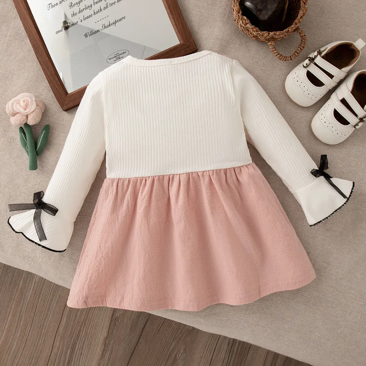 Casual Dresses For Girls Autumn New Long Sleeved Baby Dress Solid Color Button Sweet Bow Round Neck Clothes Girl
