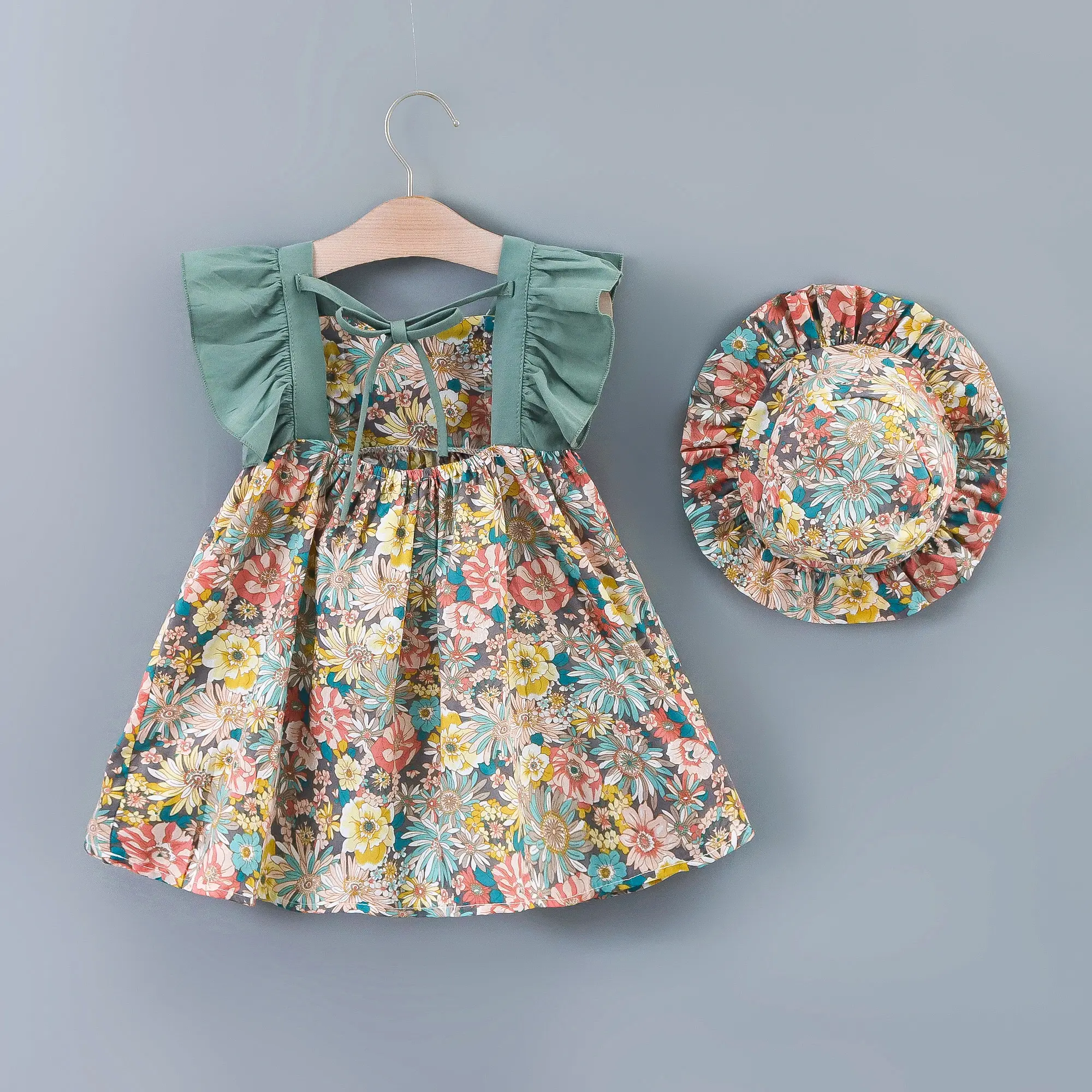 2pcs Baby Girls Cute Floral Graphic Print Ruffle Trim Backless Dress & Hat Set Clothes