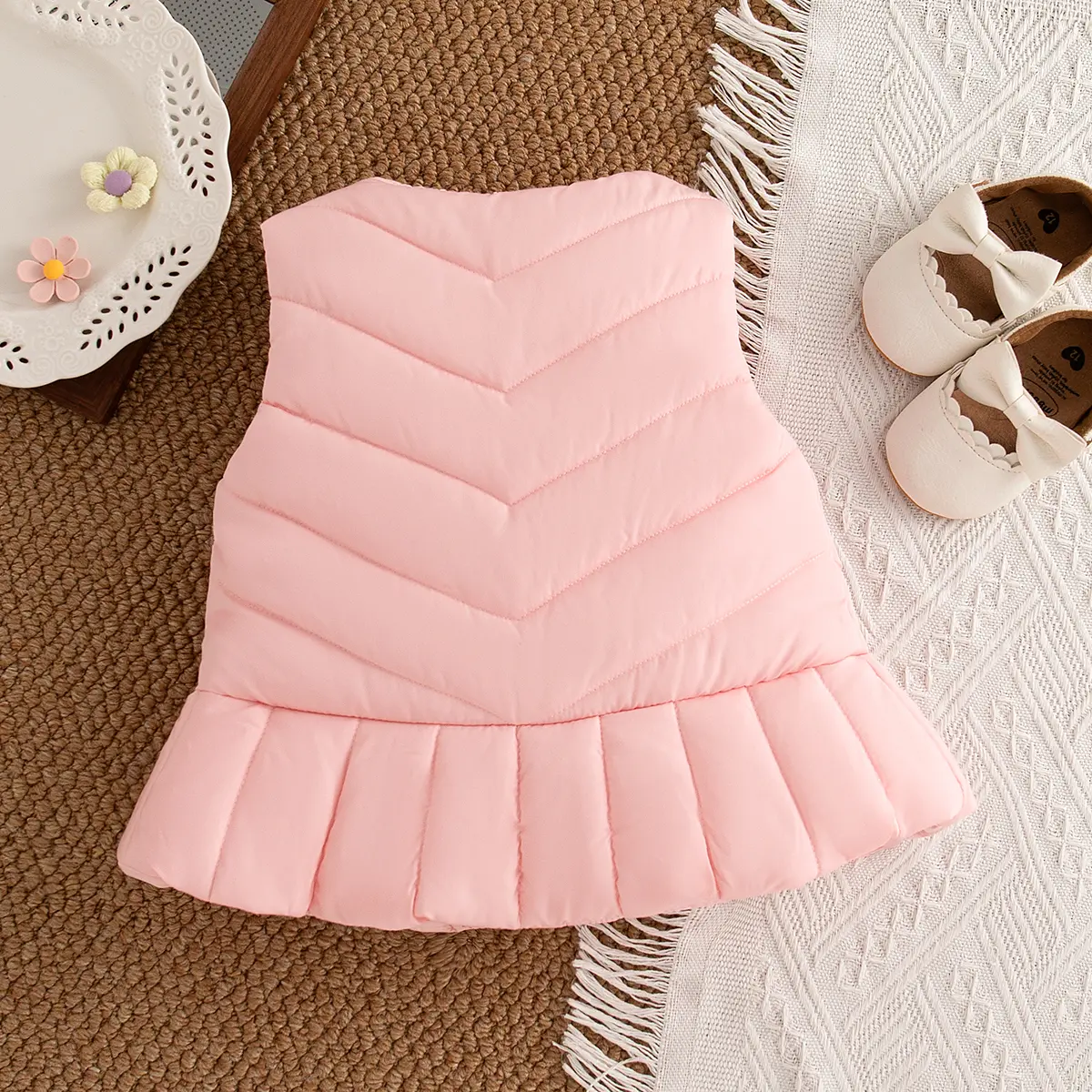 Baby Girl Clothing Winter New Sleeveless Girl Clothes Round Neck Solid Color Sweet Bow Button Baby Down Jacket