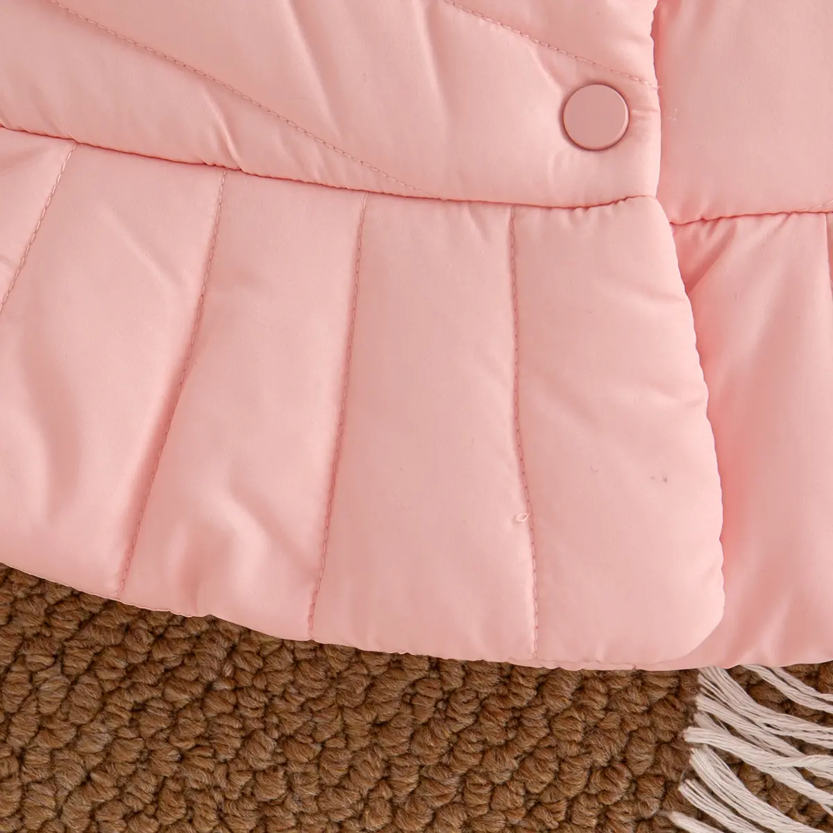 Baby Girl Clothing Winter New Sleeveless Girl Clothes Round Neck Solid Color Sweet Bow Button Baby Down Jacket