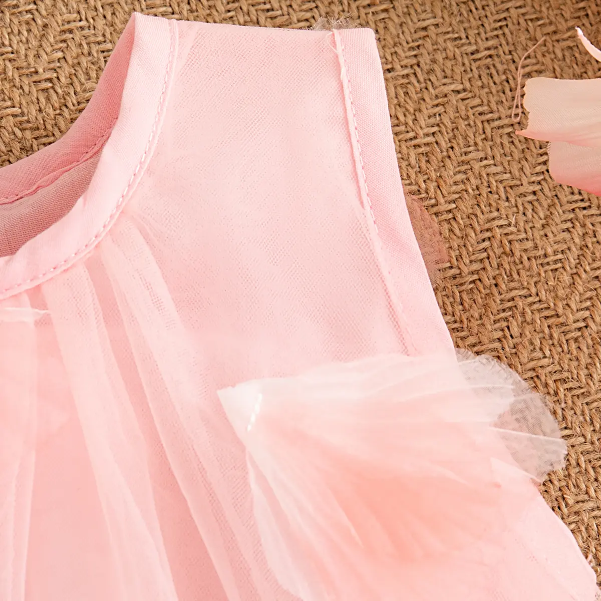 Baby Girl Dresses Summer New Sleeveless Sweet Baby Dresses Round Neck Mesh 3d Petal Wedding Flower Girl Clothes