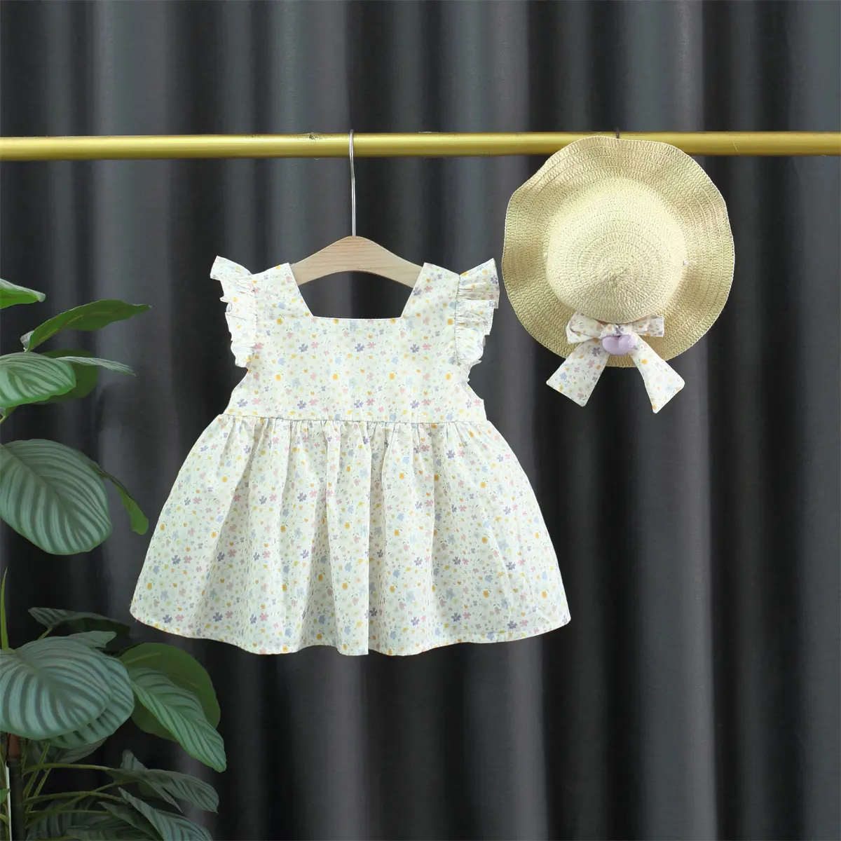 Baby Girl Dresses Summer New Sleeveless Ruffle Girl Clothing Flower Print Sweet Bow Square Collar Send Hat Baby Dress