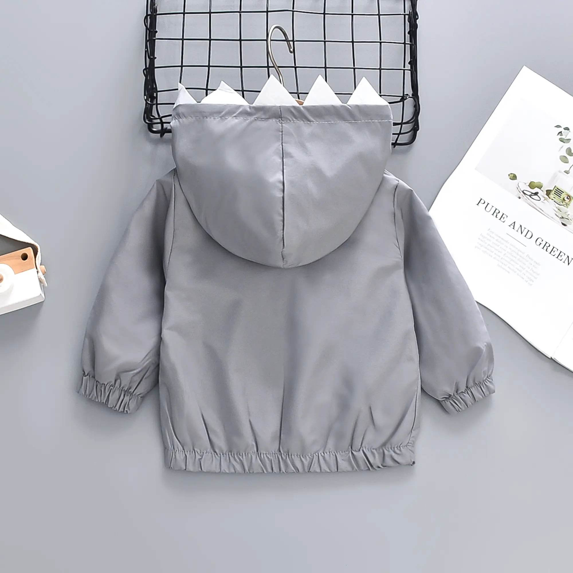 Boys' Spring and Autumn Coat Children's Cartoon Shark Jacket Boys' Hooded Long Sleeve Clothing