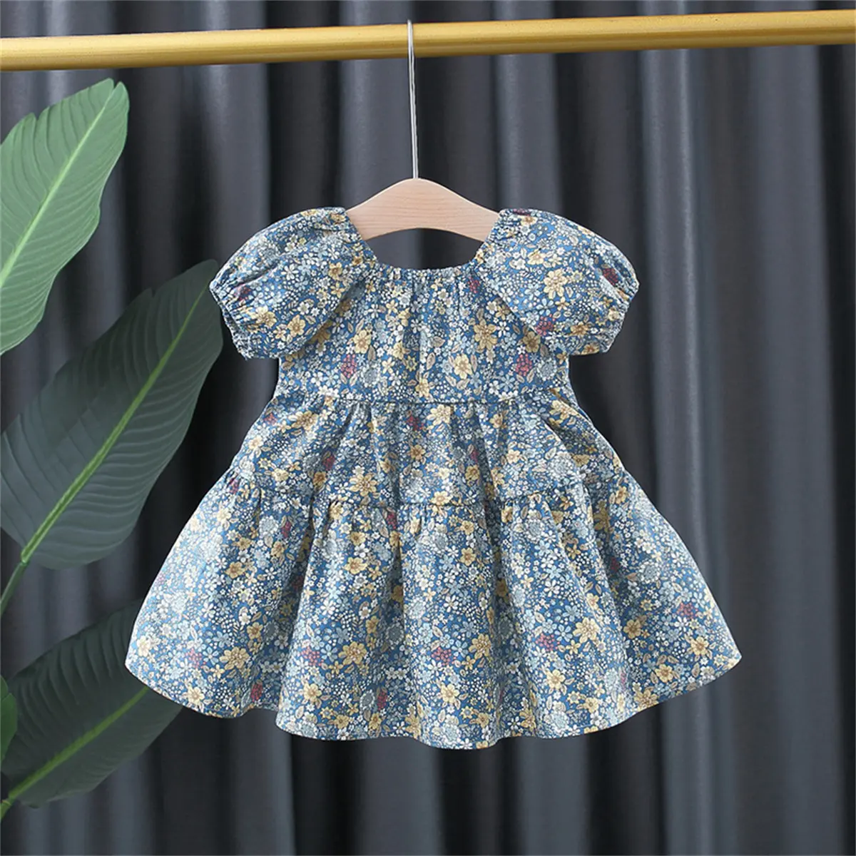 Summer baby dress for girls with floral bubble sleeves tied behind princess dress for children's cool clothing