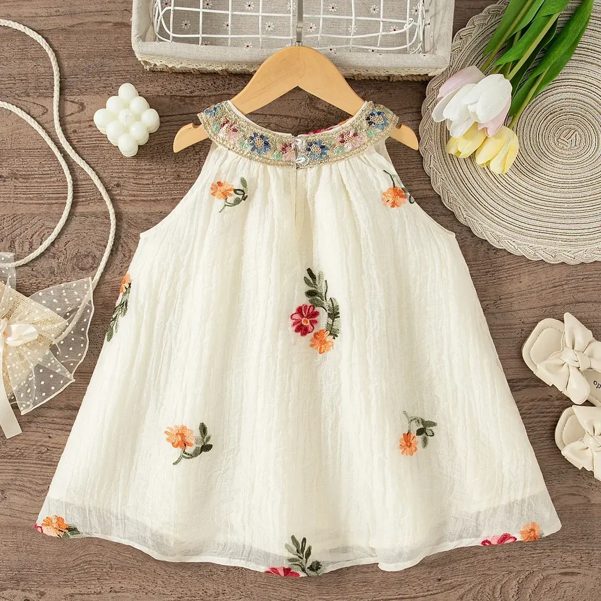 Beach Girls' Dress Summer Girls' Flower Embroidery Decoration Round Neck Sleeveless Princess Dress Children's Clothing