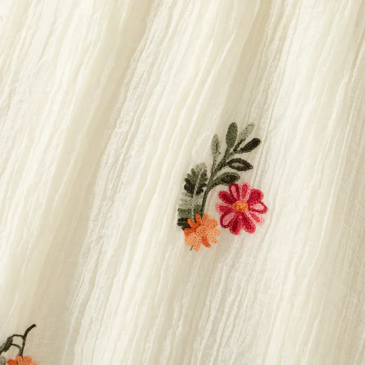 Beach Girls' Dress Summer Girls' Flower Embroidery Decoration Round Neck Sleeveless Princess Dress Children's Clothing