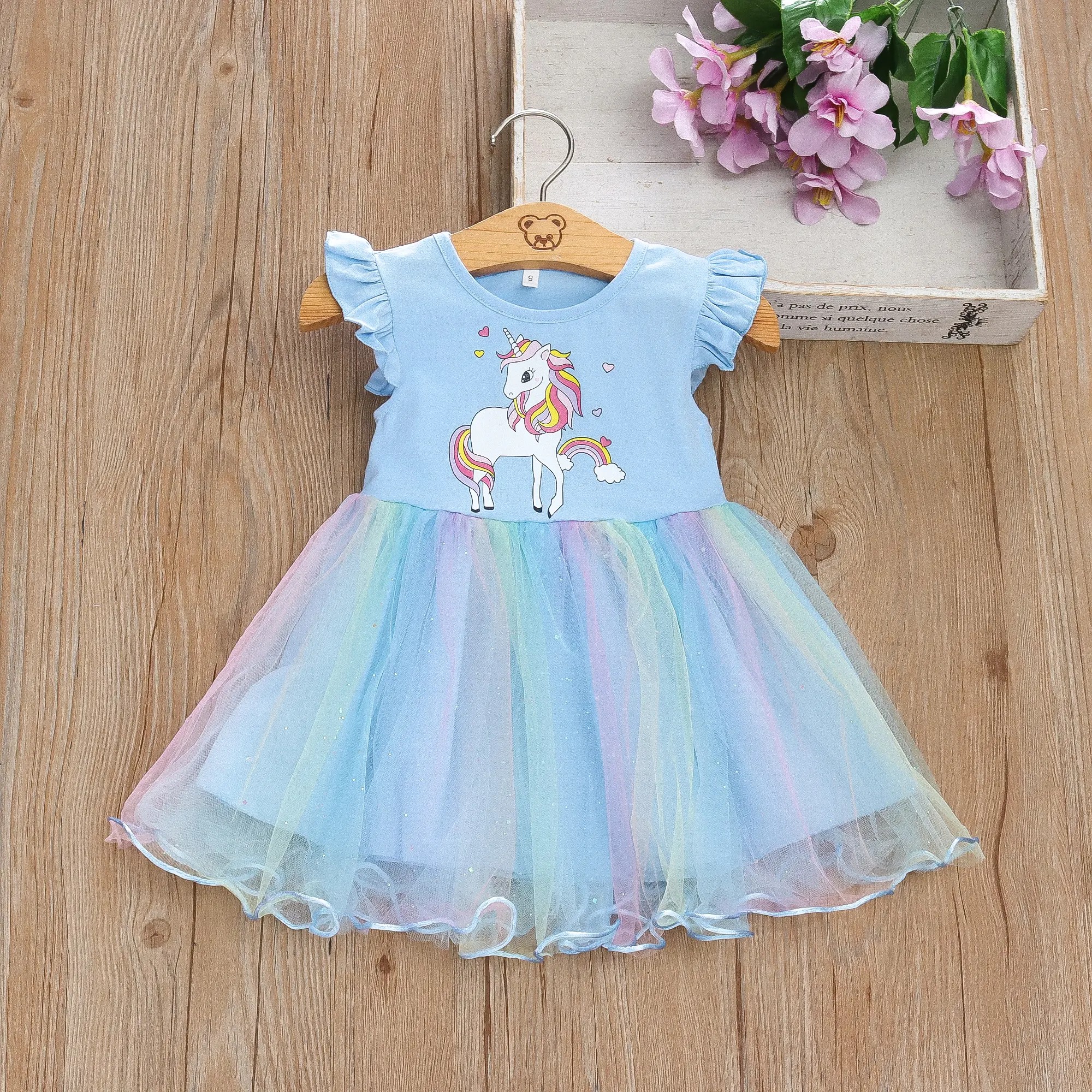 Girls' New Summer Little Flying Sleeve Cartoon Print Dress with Children's Patchwork Gradient Mesh Pengpeng Princess Dress