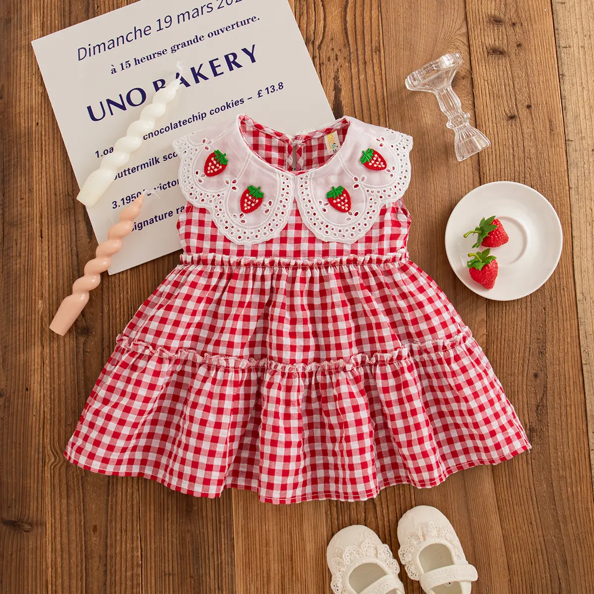 Summer Baby Girl Dresses New Sleeveless Plaid Lapel Toddler Dress Sweet Strawberry Embroidery Ruffles Girl Clothing