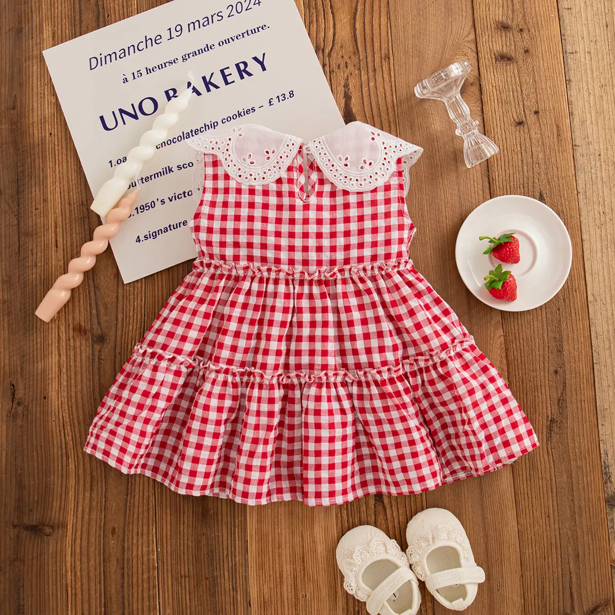Summer Baby Girl Dresses New Sleeveless Plaid Lapel Toddler Dress Sweet Strawberry Embroidery Ruffles Girl Clothing