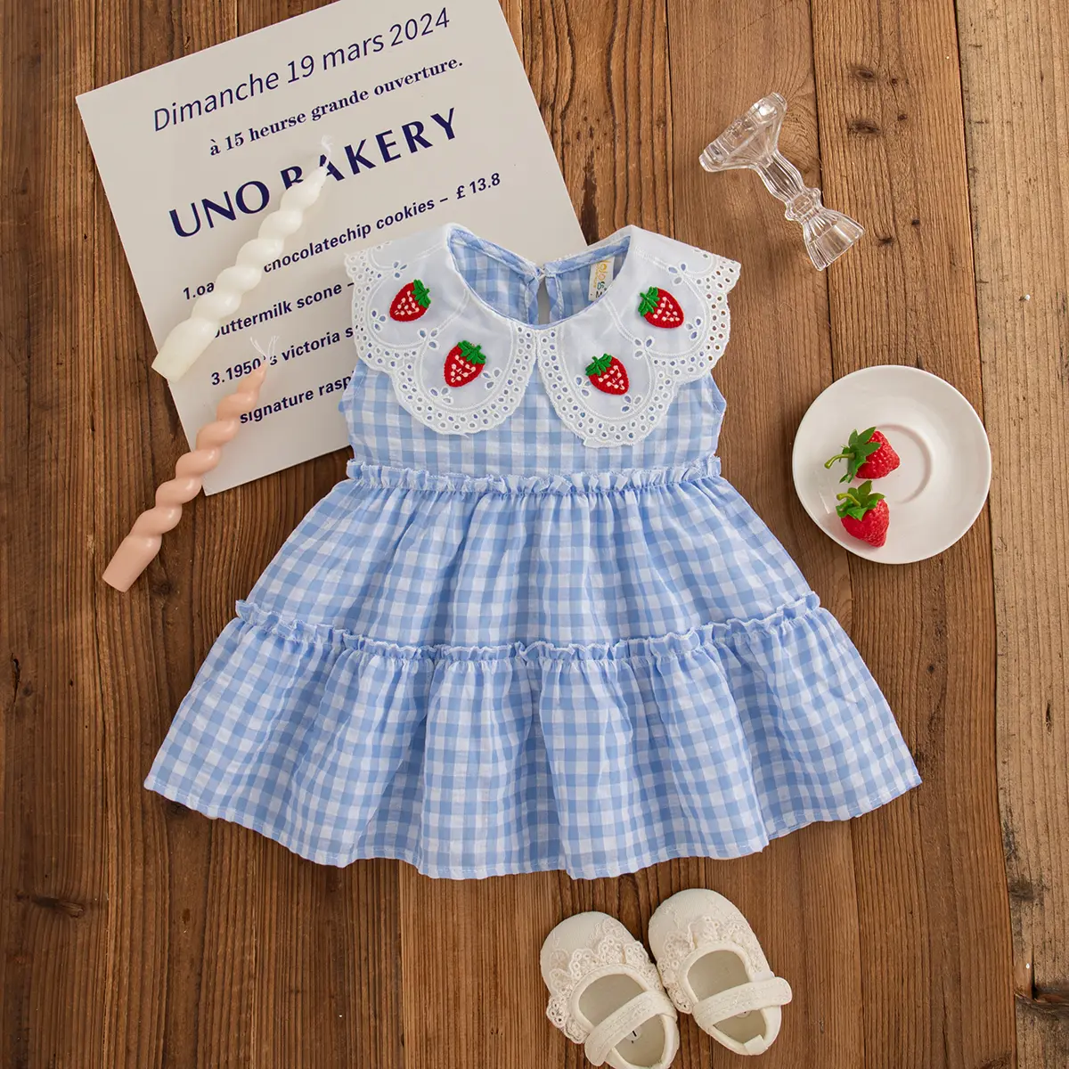 Summer Baby Girl Dresses New Sleeveless Plaid Lapel Toddler Dress Sweet Strawberry Embroidery Ruffles Girl Clothing