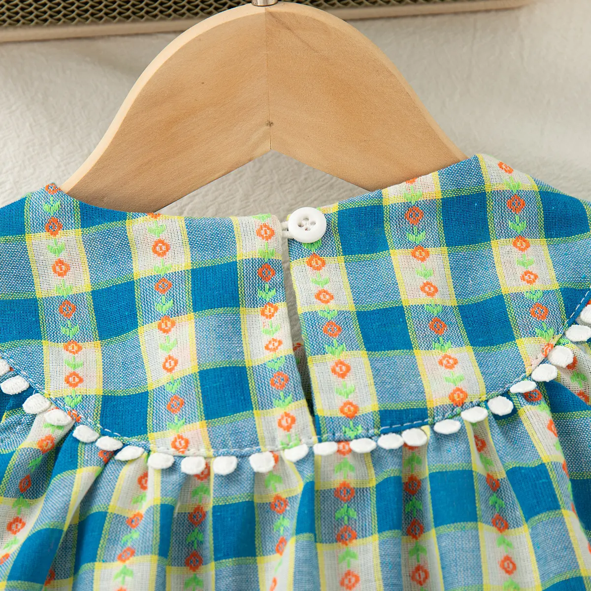 Girls Dress Summer New Sleeveless Plaid Baby Girl Dresses Sweet Floral Print Round Neck Ruffled Edges Baby Clothing