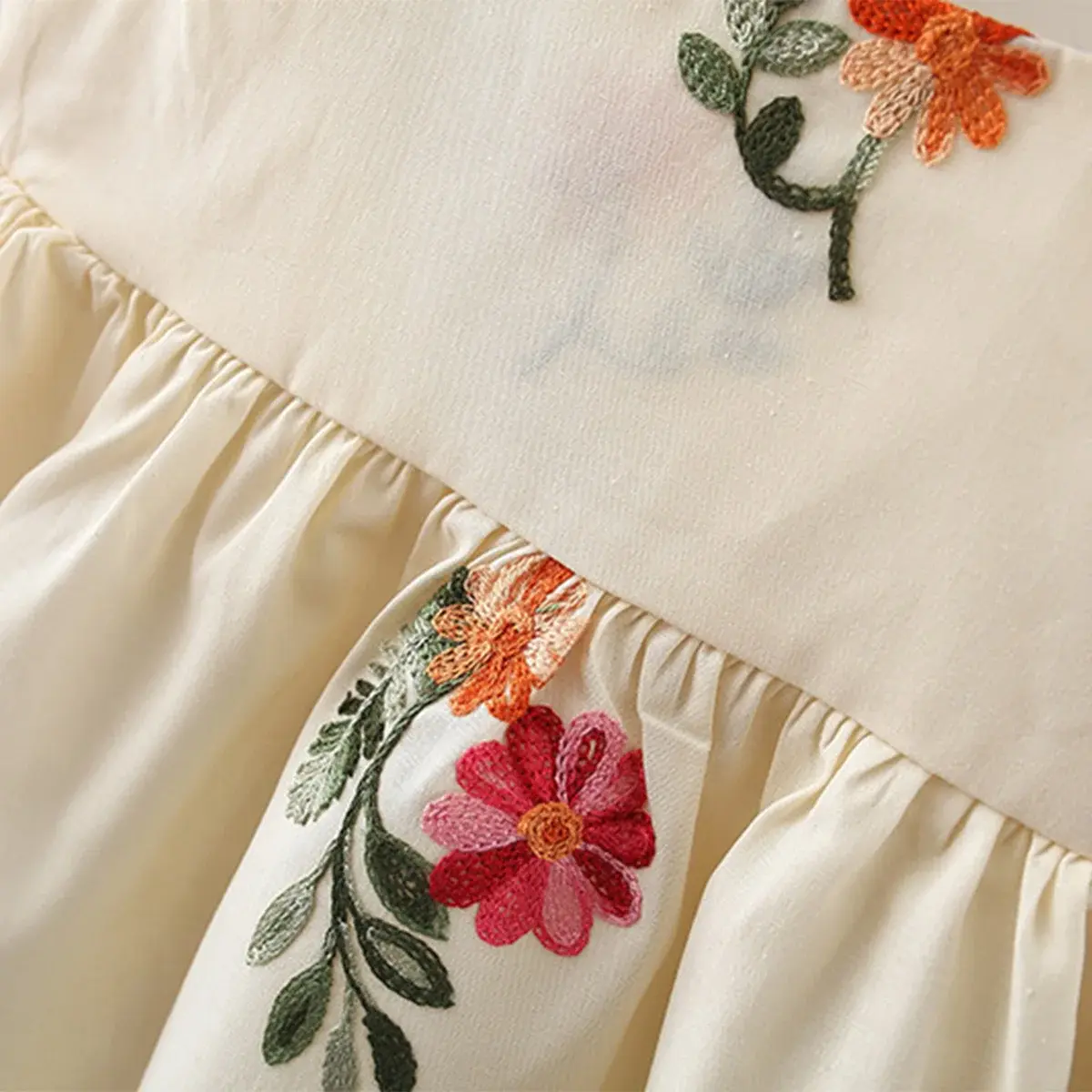 Baby Girl Dress Summer Flower Embroidered Sleeveless Princess Dress Cotton Small Flying Sleeve Casual Dress