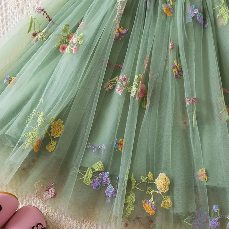 Girls' mesh dress summer baby girl covered in flower embroidery green suspender mesh, beach princess dress