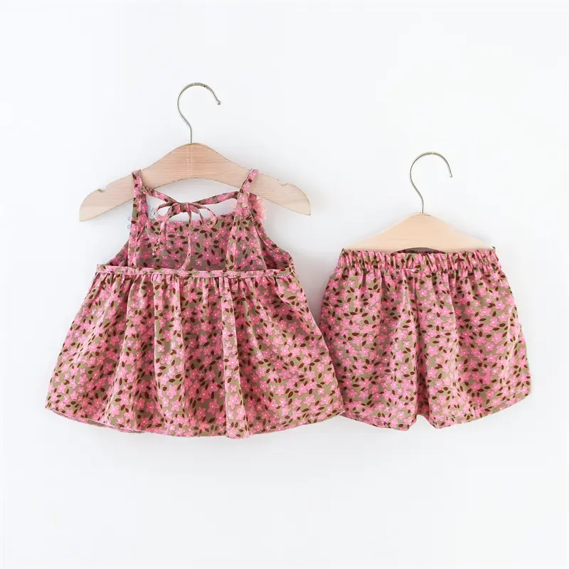Summer 2-piece/set girl's suspender set baby girl full of small chrysanthemum print suspender shorts set