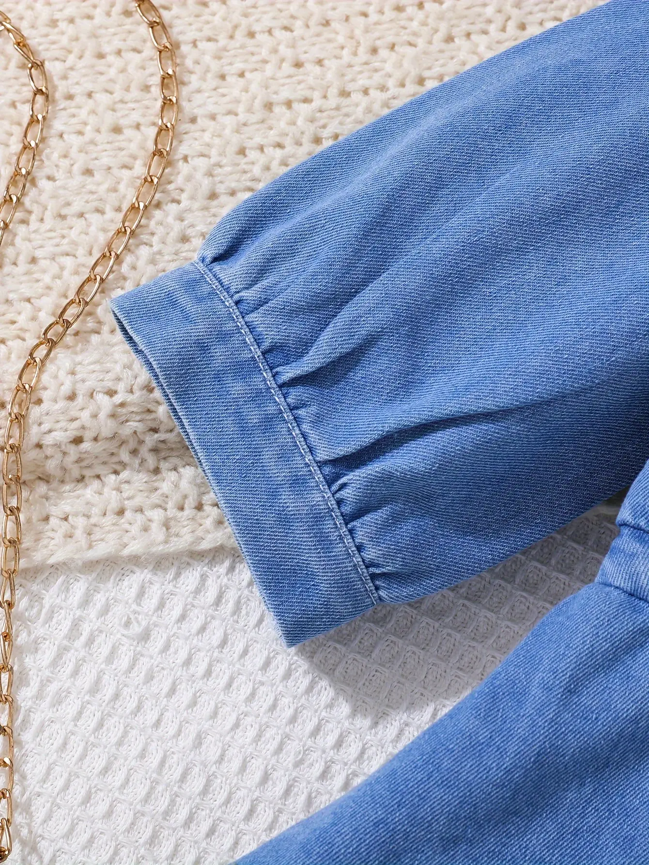 Spring And Autumn Fashion Baby Girl Denim Set: Stand-Up Collar Waist-Shaped Drawstring Denim Jacket + Casual Washed Jeans