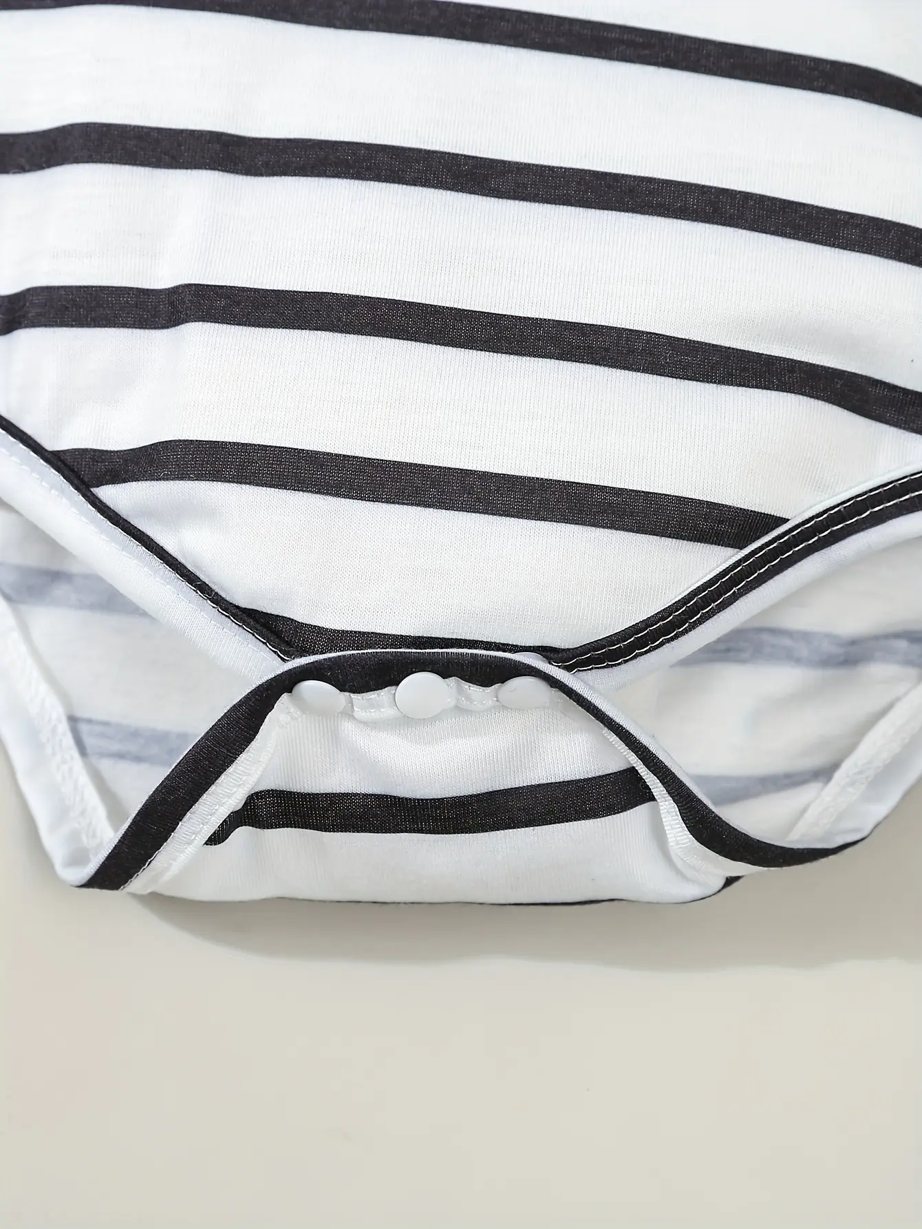 Spring And Autumn's New High-Neck Triangular Hatchcoat 3-Piece Casual And Simple Striped Jumpsuit For Baby Boys