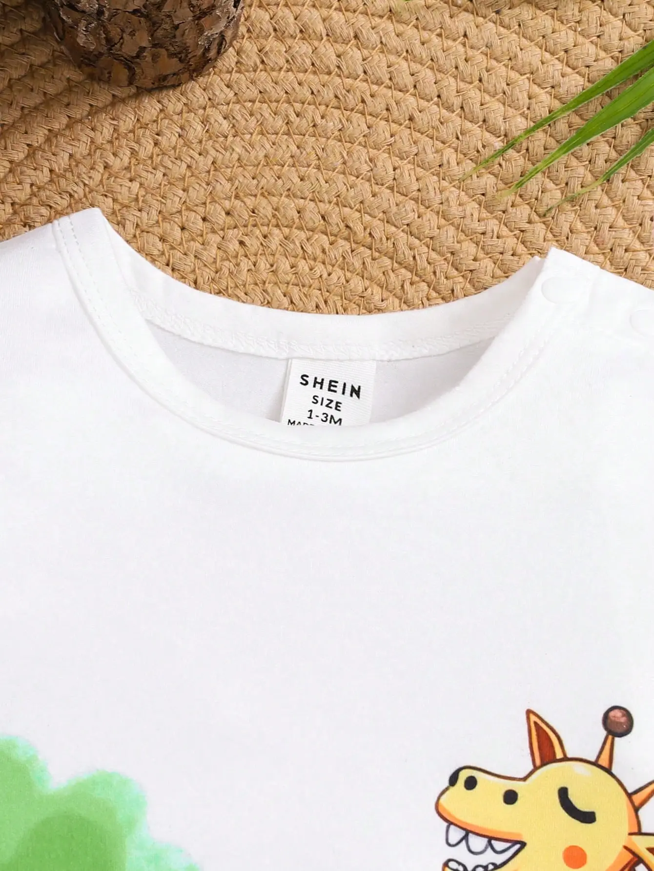 The New Cartoon Animal Print Short-Sleeved Jumpsuit For Newborn Babies In Summer Is Comfortable, Casual, Soft And Cute