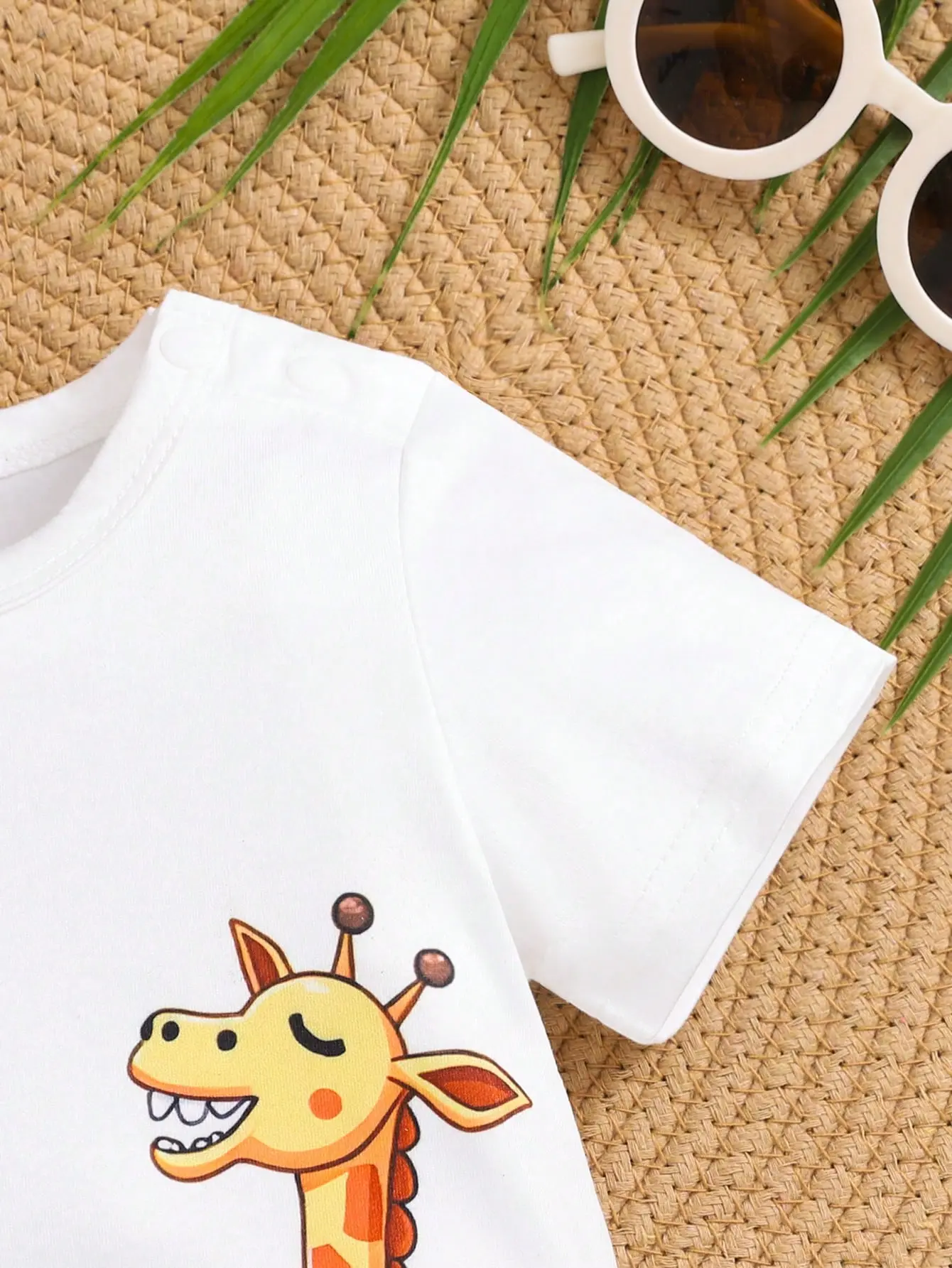 The New Cartoon Animal Print Short-Sleeved Jumpsuit For Newborn Babies In Summer Is Comfortable, Casual, Soft And Cute
