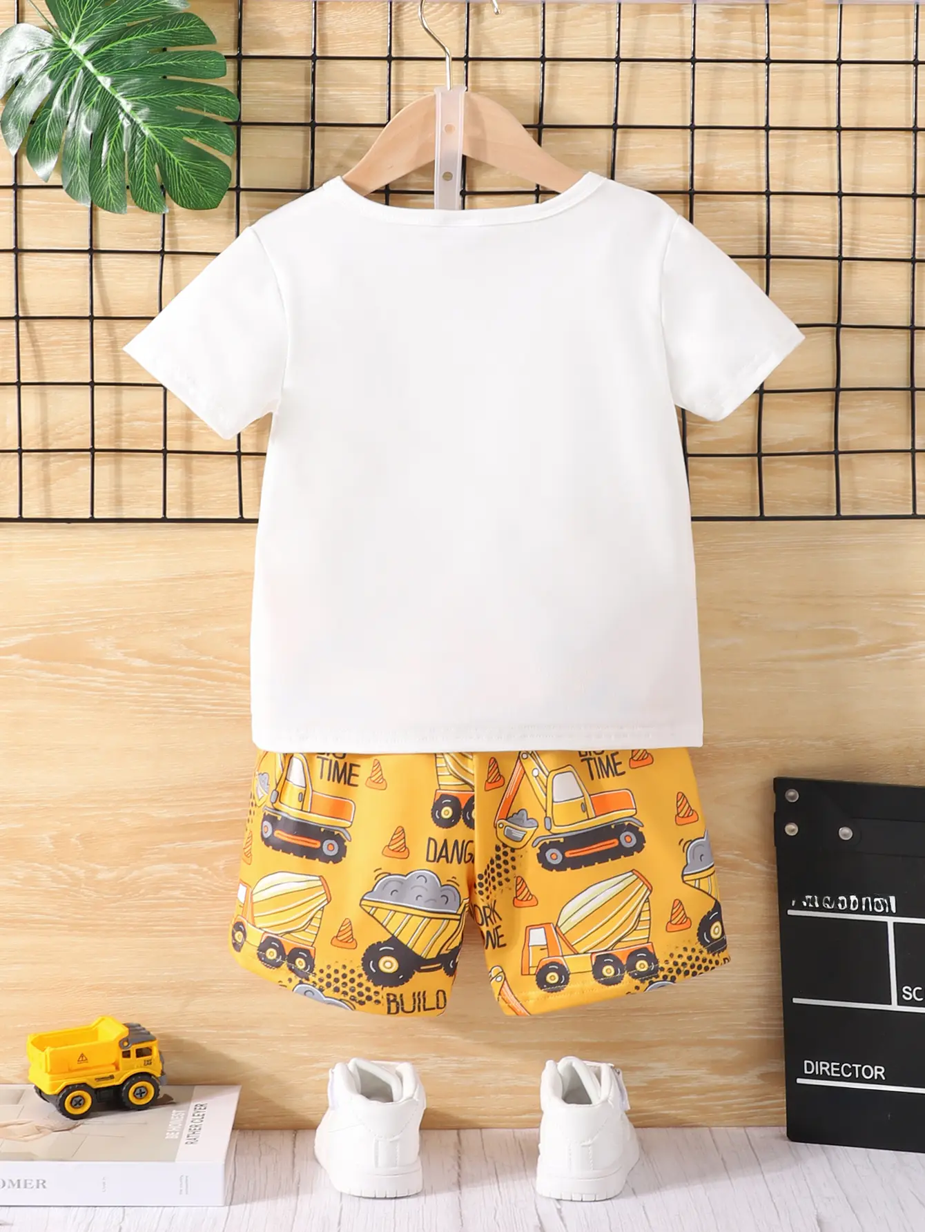 Boys' Short-Sleeved Set Summer Excavator Print T-Shirt Short Pants Children's Summer Casual Cool And Thin 2-Piece Set