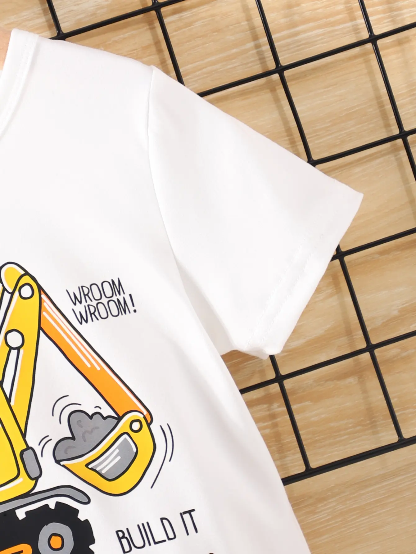 Boys' Short-Sleeved Set Summer Excavator Print T-Shirt Short Pants Children's Summer Casual Cool And Thin 2-Piece Set