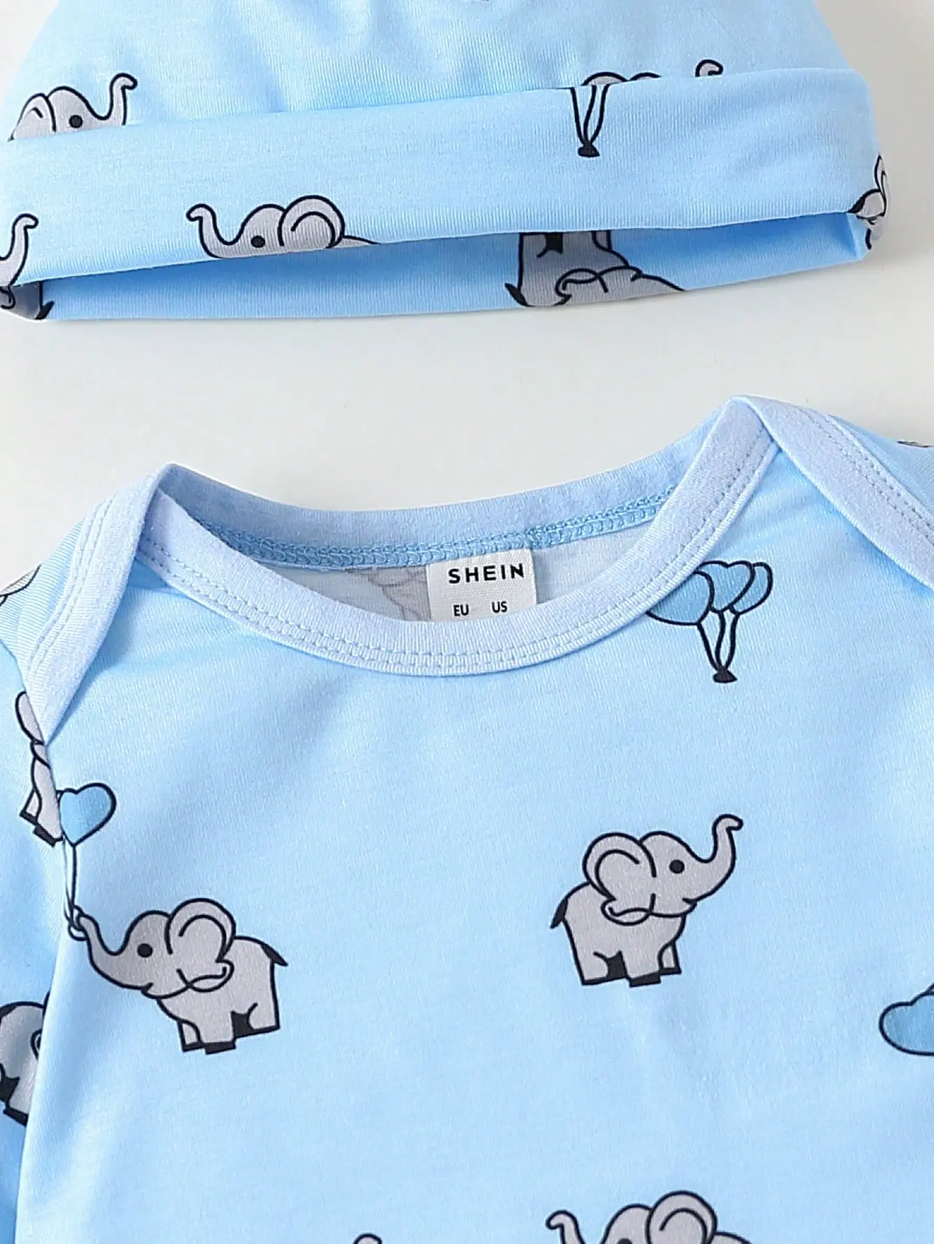 A 3-Piece Set Of Balloon Elephant Printed Climbing Clothes Casual Trousers And Hats For Newborn Babies In Spring And Autumn