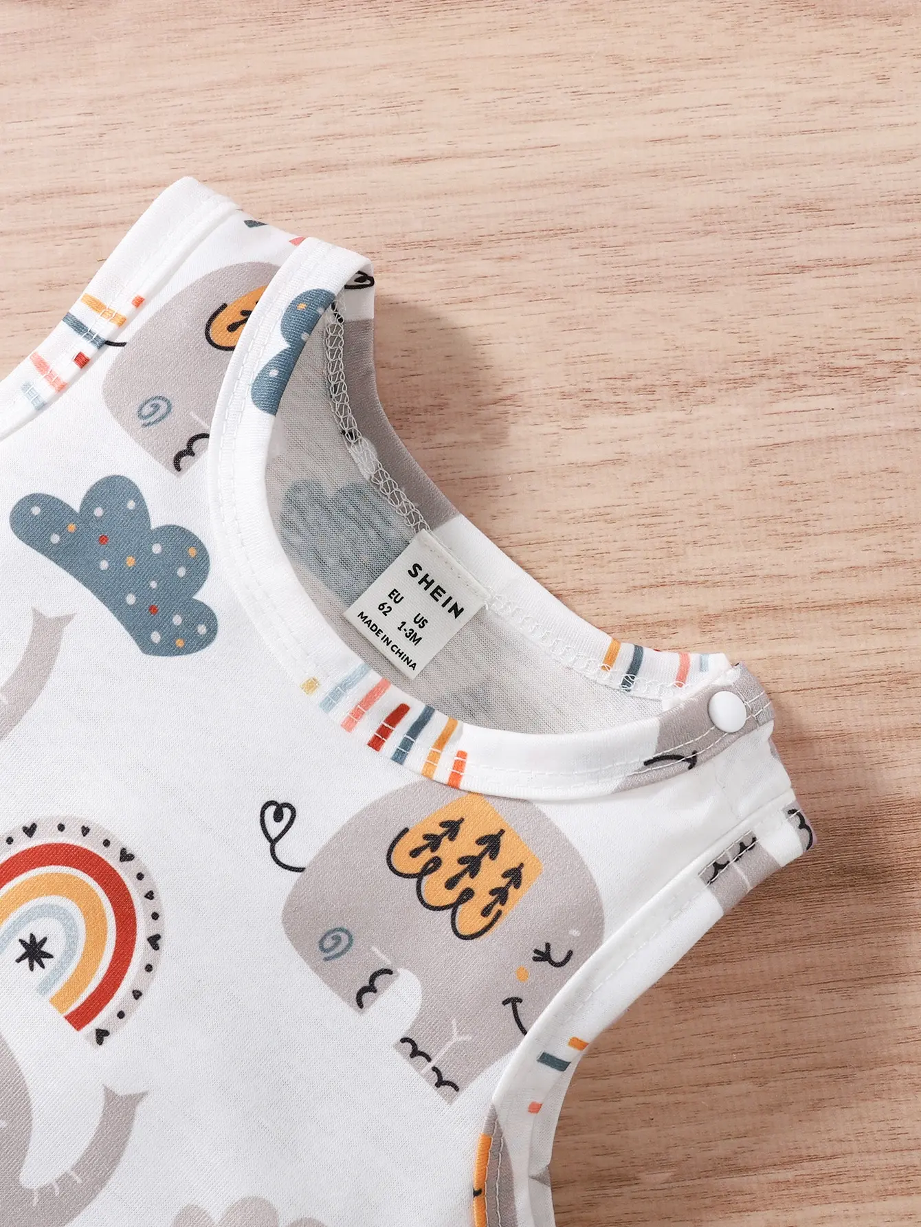 The New Summer Baby Girl's Casual And Cute Little Elephant Rainbow One-Piece Climbing Suit Is Comfortable And Soft