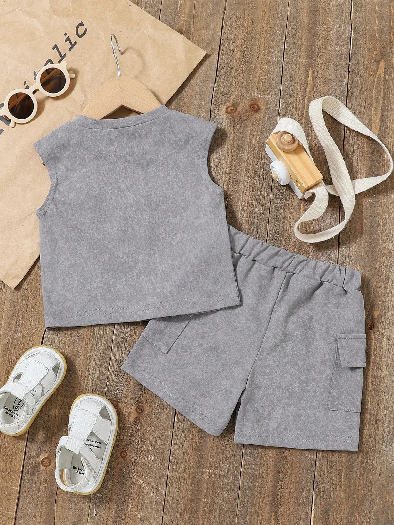 Summer New Baby Boy Vest Letter Top + Workwear Pocket Shorts 2-Piece Outdoor Sports And Casual Set
