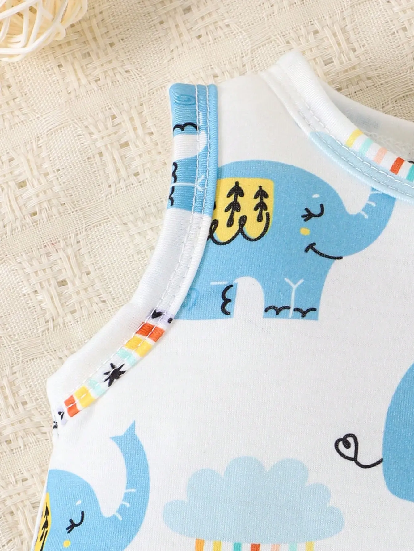 This Summer's New Simple And Casual Sleeveless One-Piece Climbing Suit For Both Boys And Girls Is Soft And Comfortable