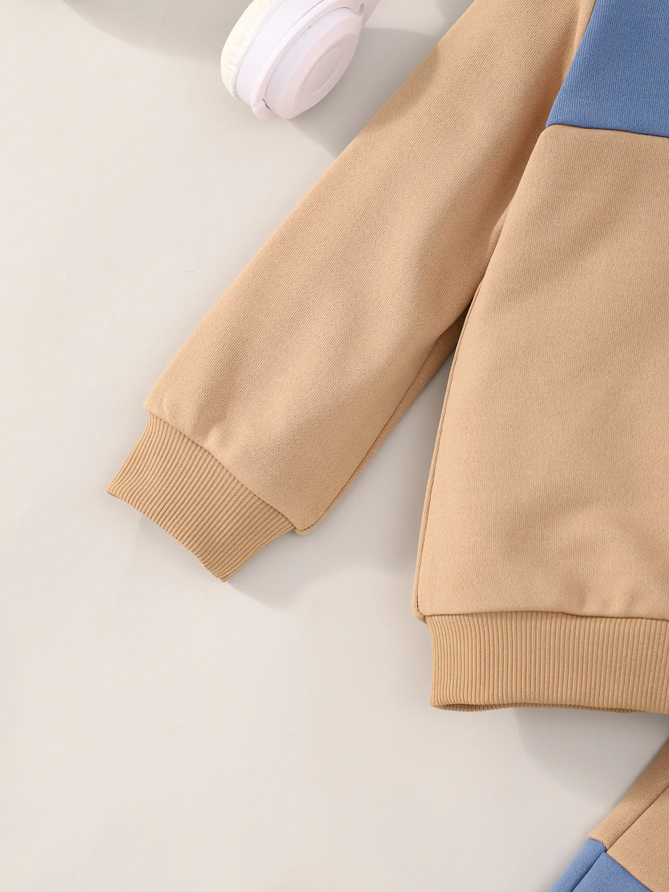 2-Piece Boys' Color-Blocking Sweatshirt Set Children's Patchwork Sportswear Pants Casual Long Pants Two-Piece Set
