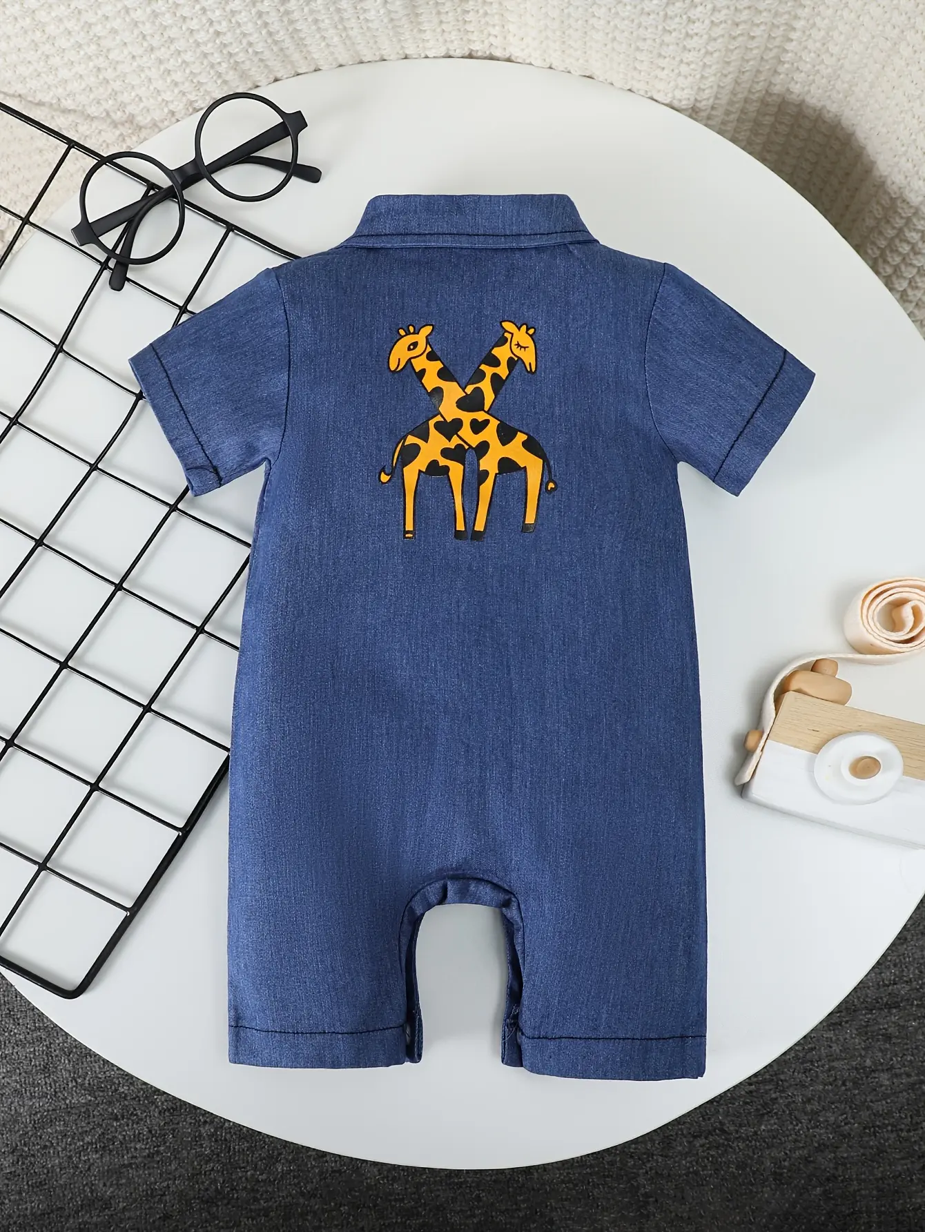 A New Cute Giraffe-Printed Jumpsuit For Baby Boys In Summer A Simple And Casual Outdoor Denim Dress