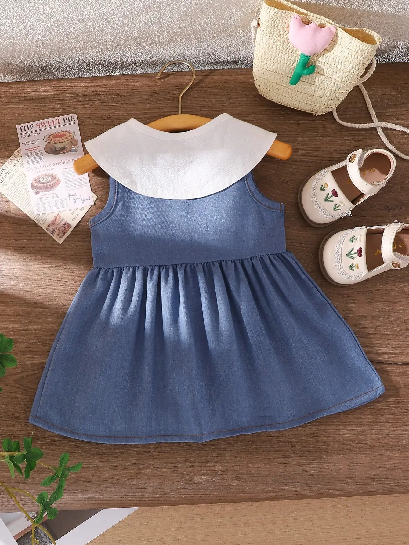 A New Summer Sleeveless Dress For Baby Girls An Outdoor Camping Embroidered Flower Doll Collar Denim Blue Dress