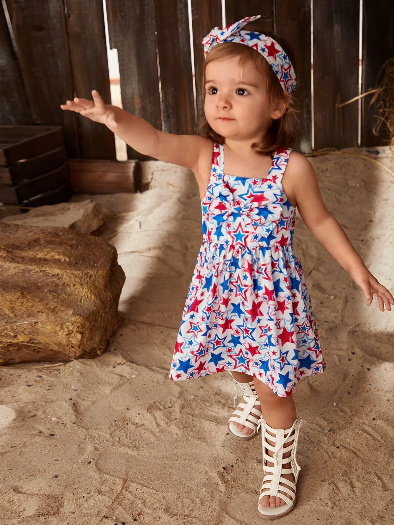 Summer Seaside Vacate-Style Dress For Baby Girls A Two-Piece Set Of Bowknot Star-Printed Halter Dress And Headband