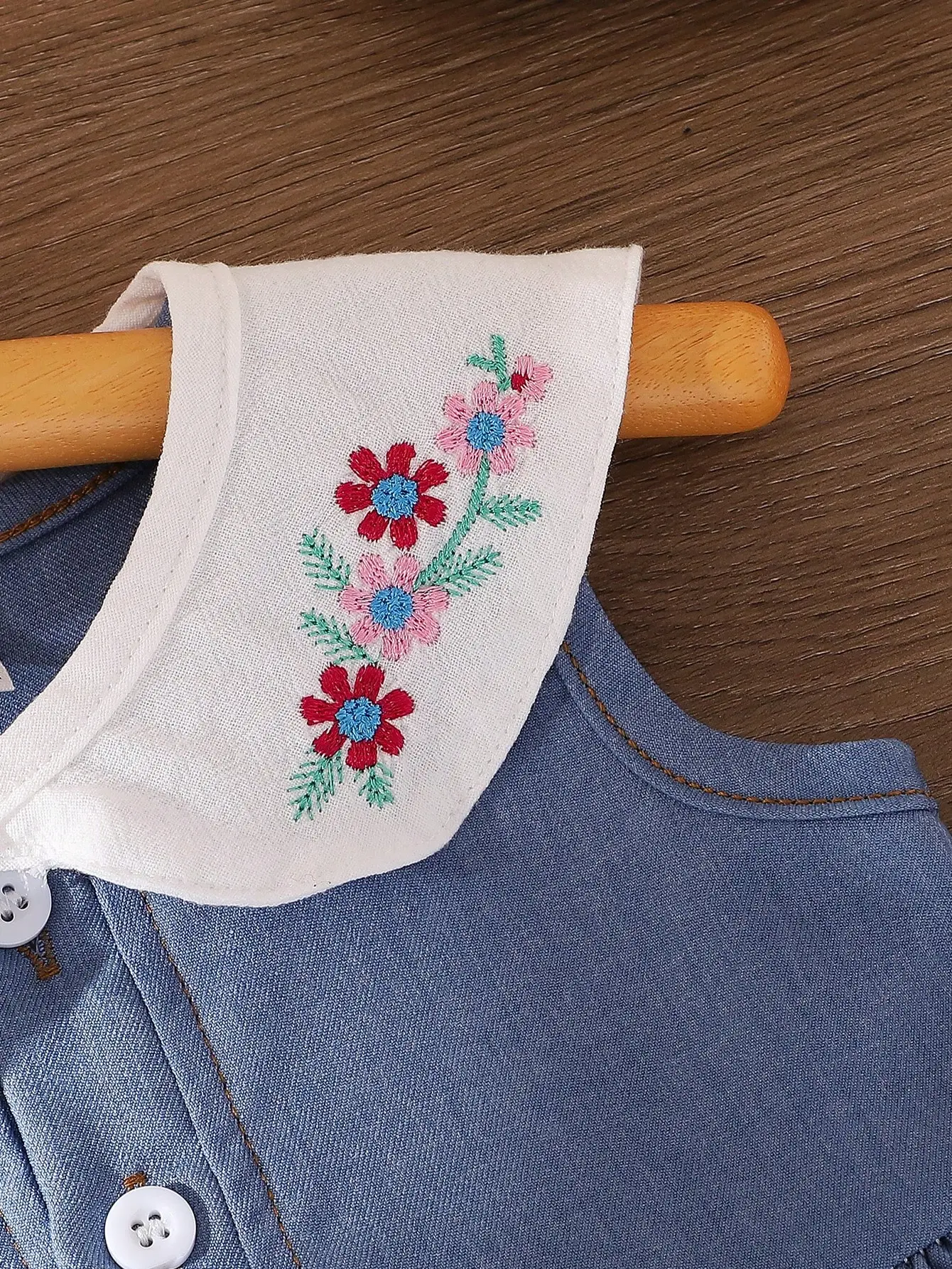 A New Summer Sleeveless Dress For Baby Girls An Outdoor Camping Embroidered Flower Doll Collar Denim Blue Dress