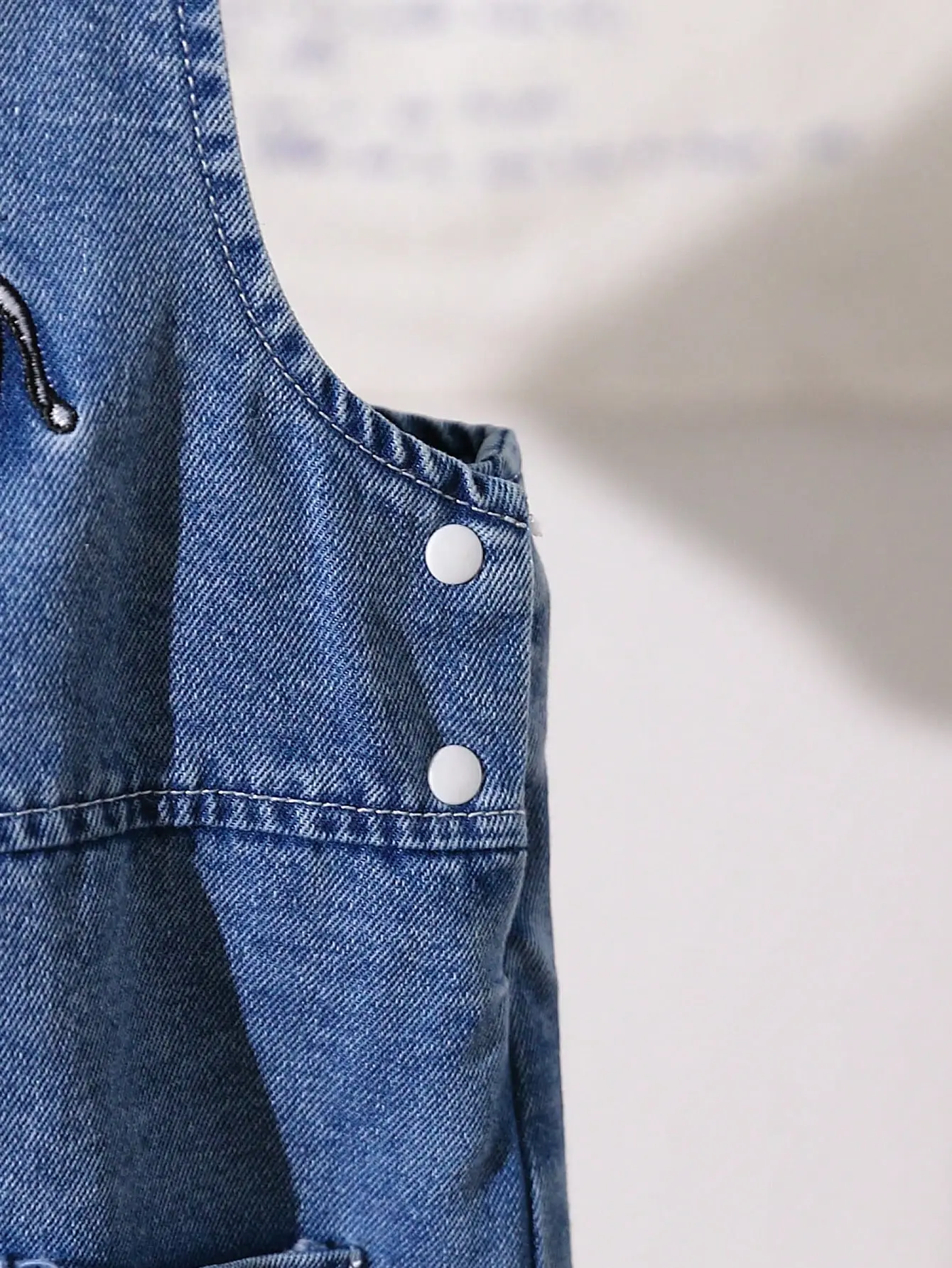 Summer Outdoor Casual Set For Newborn Babies Striped Short-Sleeved Shirt + Elephant Embroidered Denim Overalls 2-Piece Set