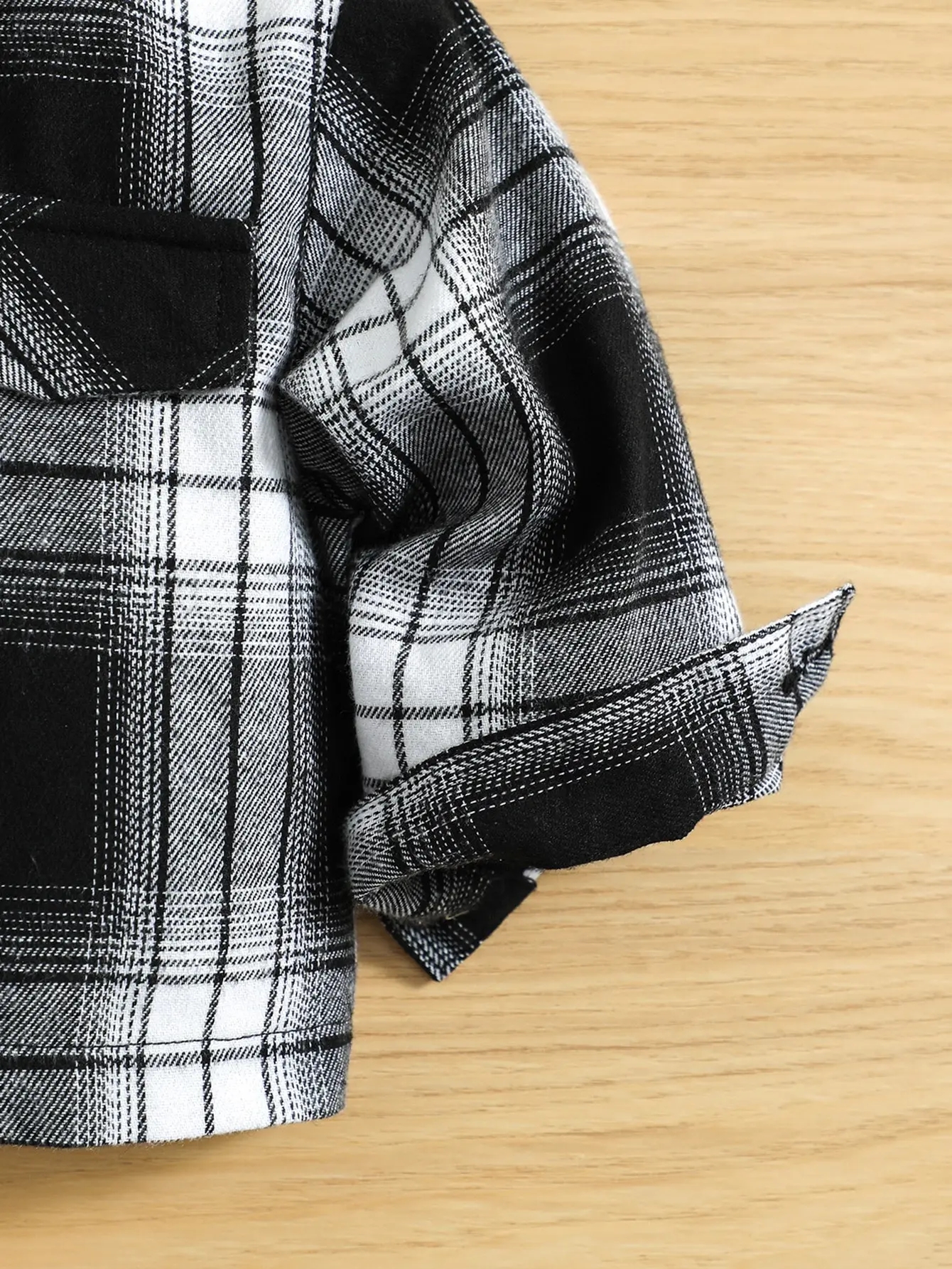 Spring And Autumn: Korean Black And White Checked Shirt For Newborns Outdoor Checked Lapel Long-Sleeved Shirt Coat For Baby Boys