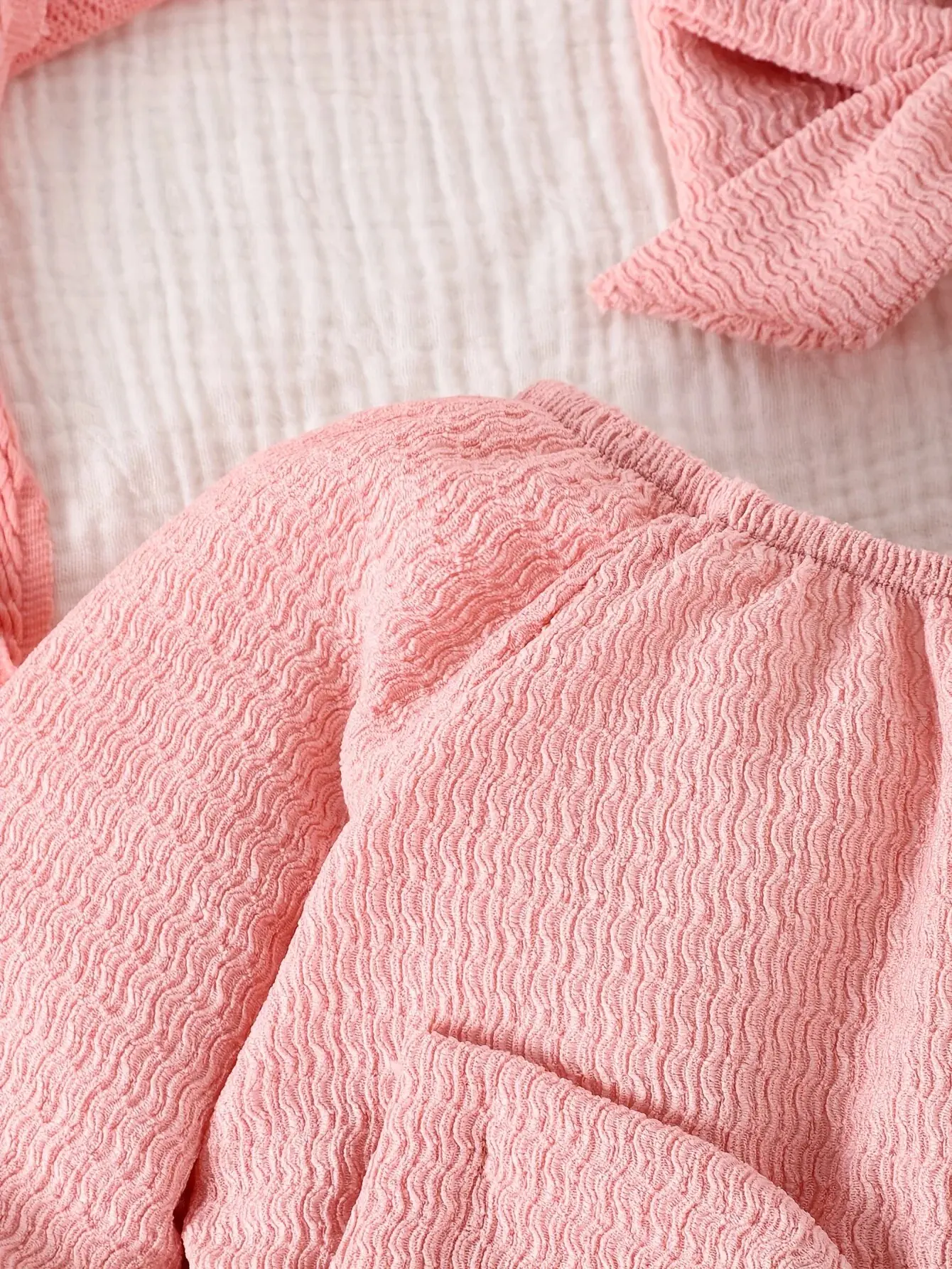2pieces-Baby Baby Spring and Autumn Cute Fashion Sweet Foreign Style Bow Pink Long Sleeve Onesie + Kerchief Baby Two-piece Set