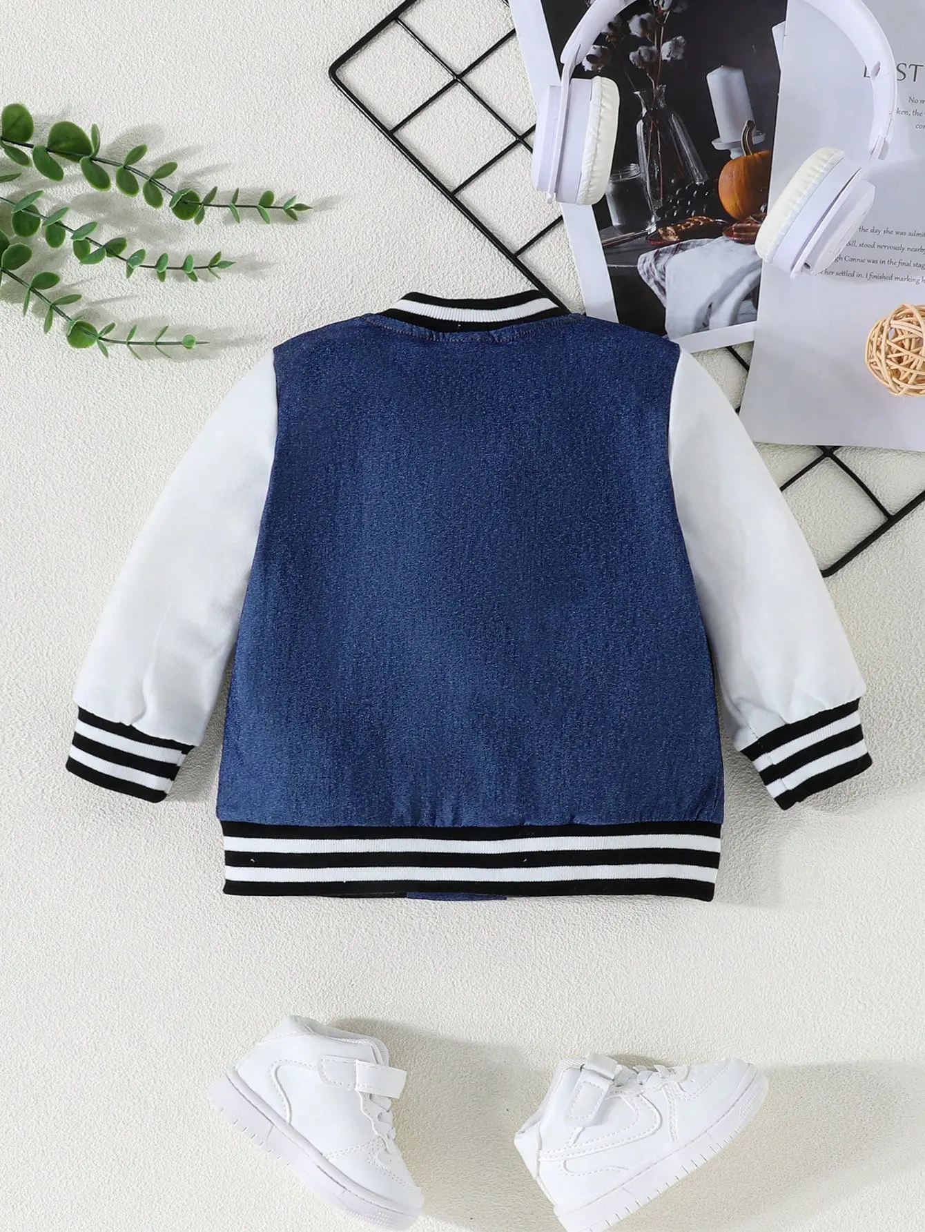 The Simple And Casual Pair For Spring And Autumn Baby Boys Overcomes The Autumn Boy's Patchwork Denim Baseball Jacket