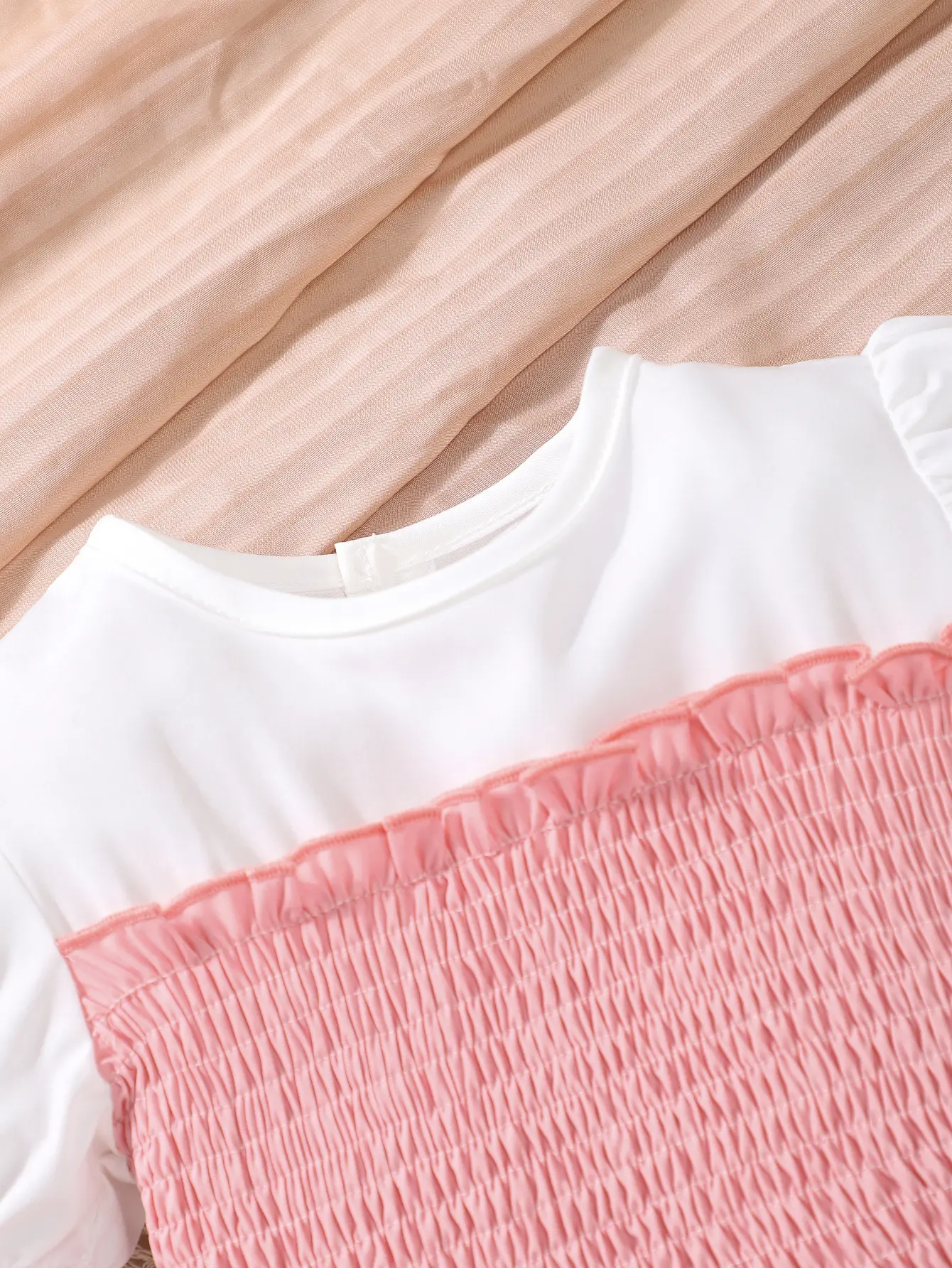 Two-Piece Summer Waist-Cinching Girls' Short-Sleeved T-Shirt Color-Blocking Dress Top Short Pants Cute Girls' Vacation Set