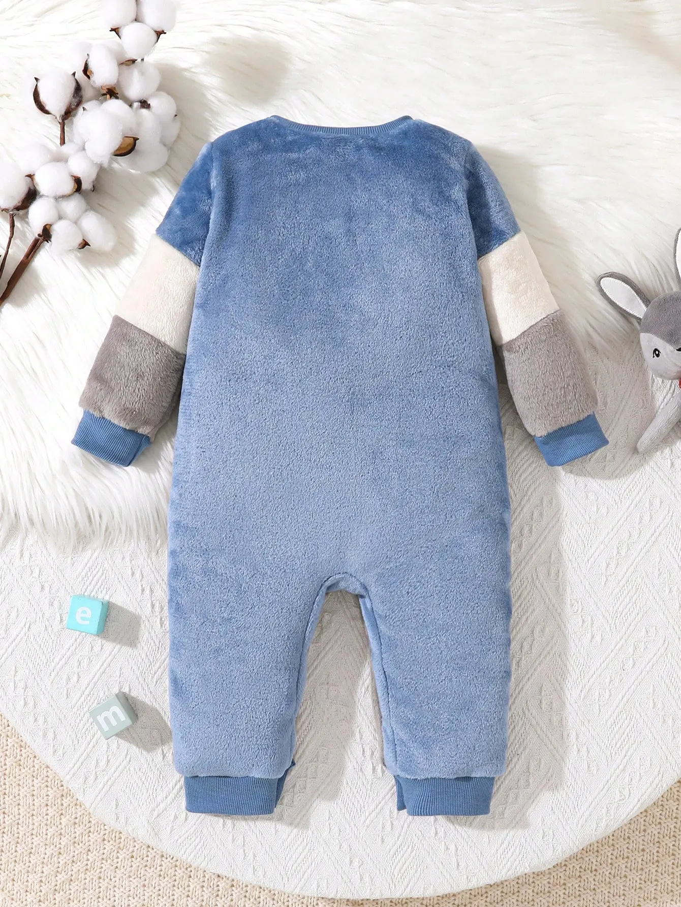 Autumn And Winter Baby Velvet Warm Comfortable Soft Outdoor Windproof Casual Cute Long Sleeve Jumpsuit Patchwork Letter Printing