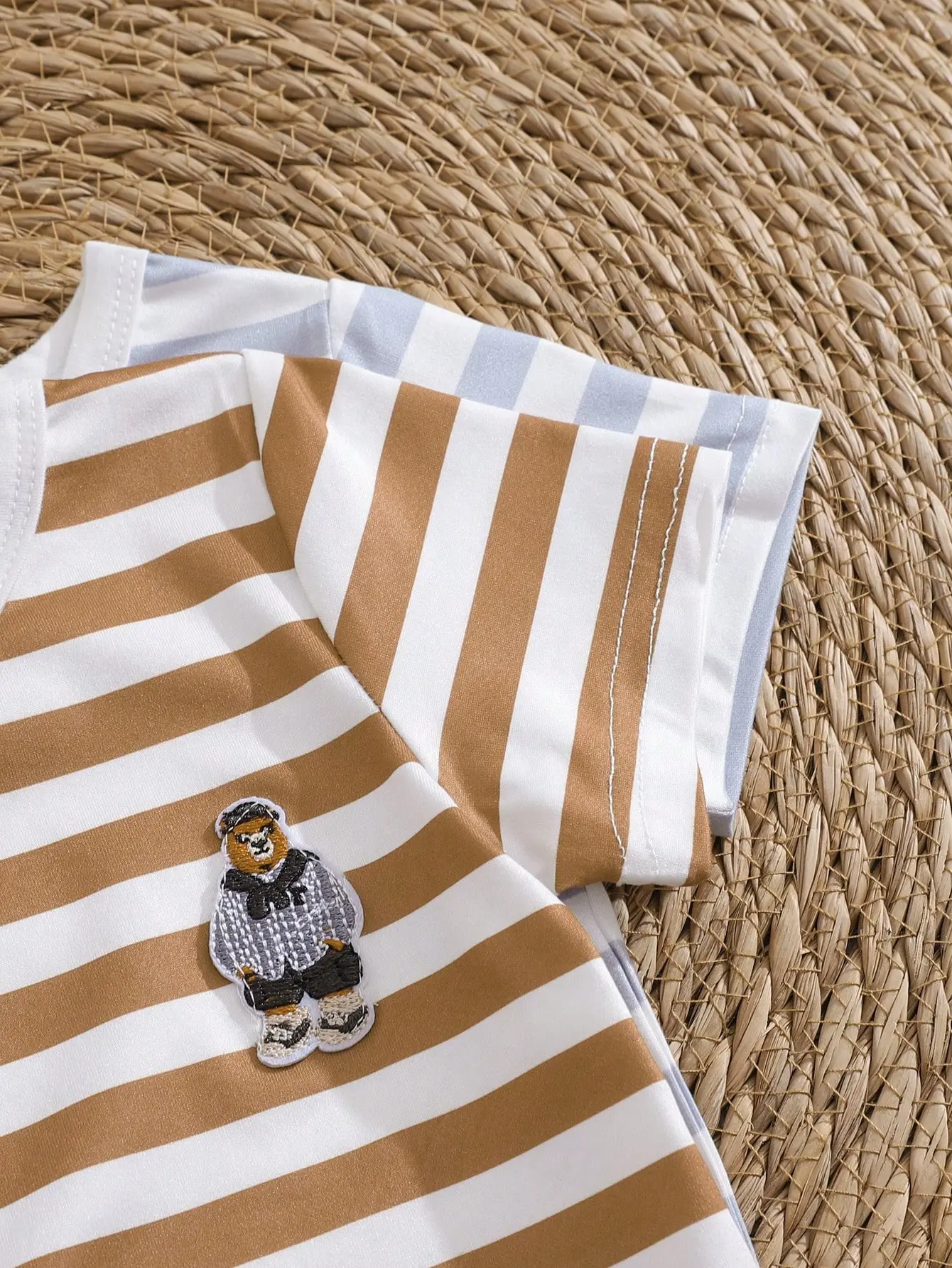 A Classic Casual Sporty And Comfortable Striped Shirt For A Two-Piece Pair Of Short-Sleeved Striped Shirts For Boys In Summer