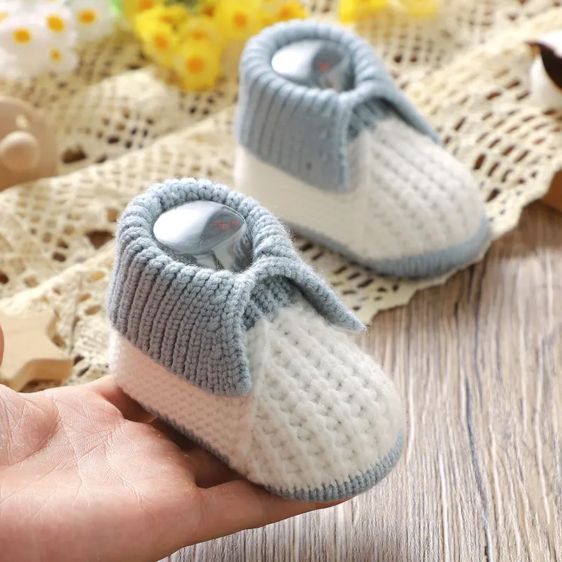 Newborn Baby Shoes Knit Infant Boys Girls Boots Fashion Patchwork Flanging Toddler Kid Crib Shoes 0-18M Chlid Footwear Cute Warm