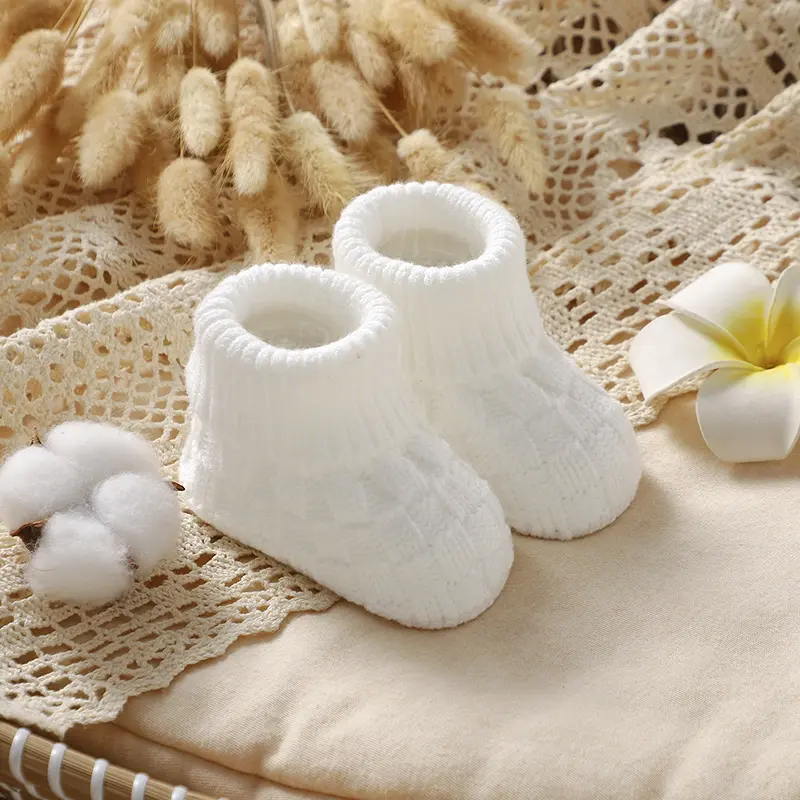 Newborn Baby Shoes Knitted Warm Toddler Children Bedding Footwear 0-18M Clothing Accessories Infant Boy Girl Boots Fashion Solid