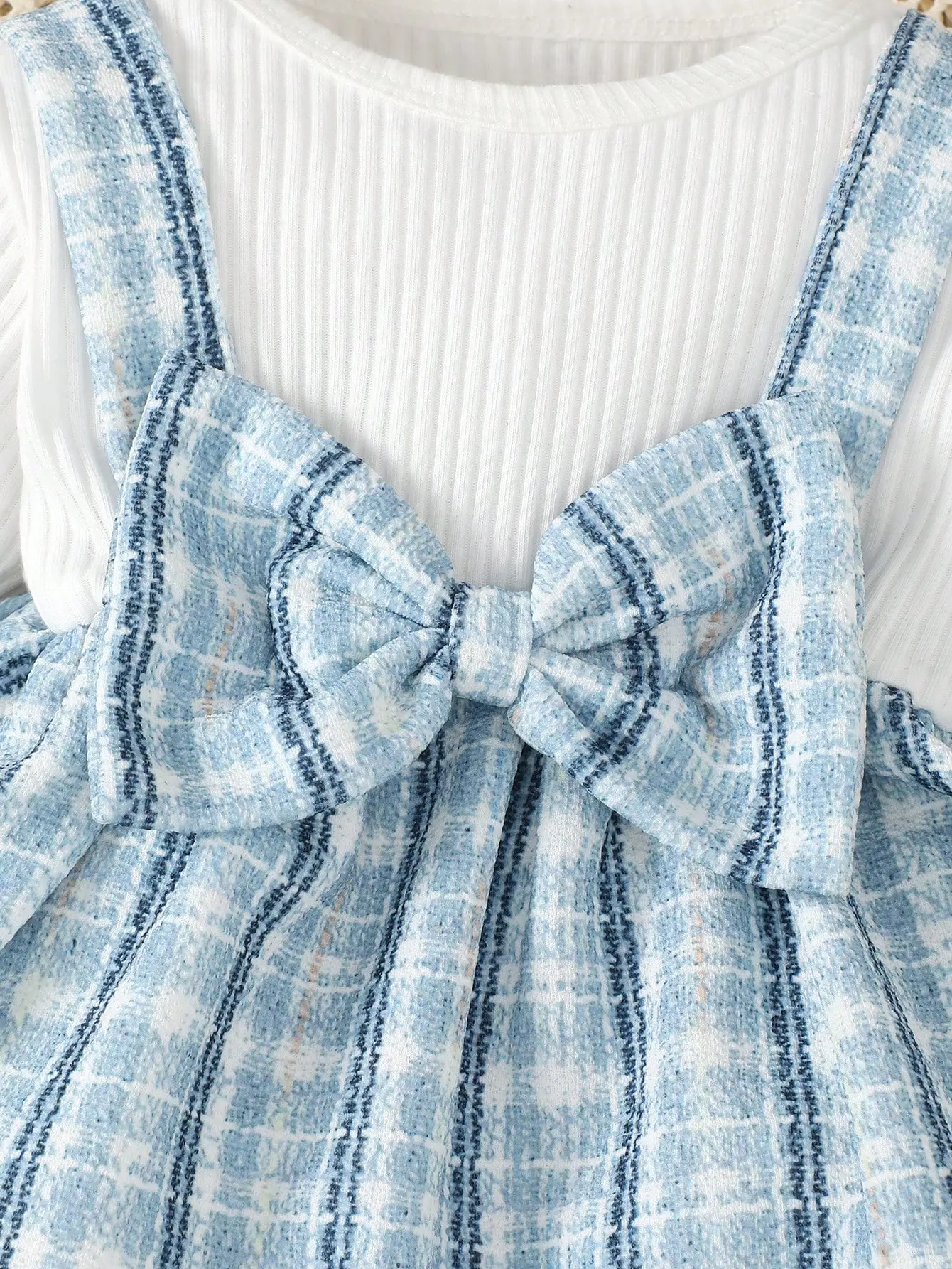 0-2 Fashionable Baby Girl Cute Romantic White Pit Strip Splicing Blue Checkered Long Sleeve Top with Blue Belly Pants and Hairba