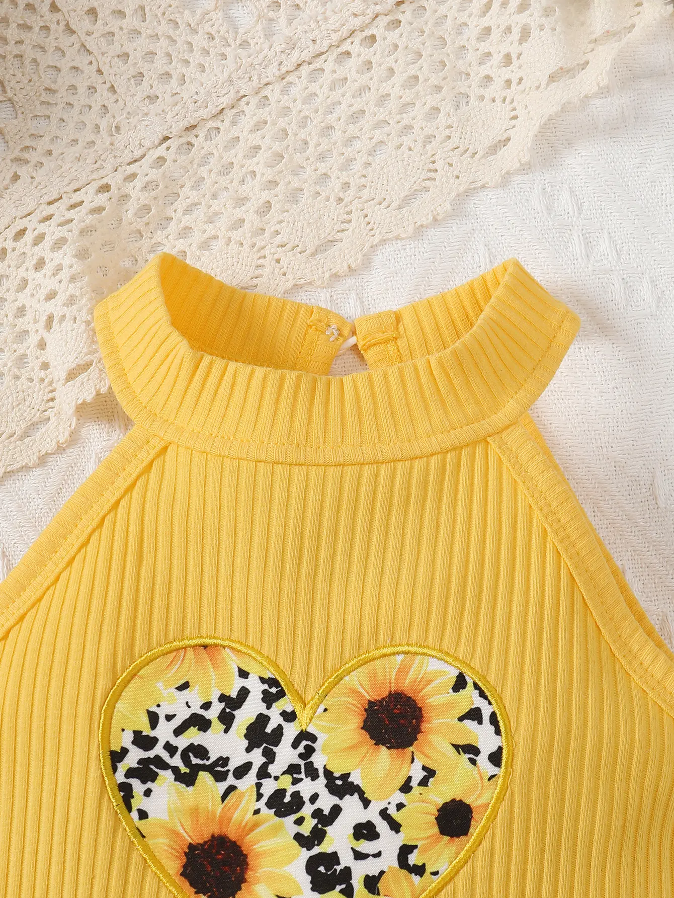 0-2 Year Old Fashionable Baby Girl Three Piece Set With Headband Top, Heart Printed Short Skirt Set