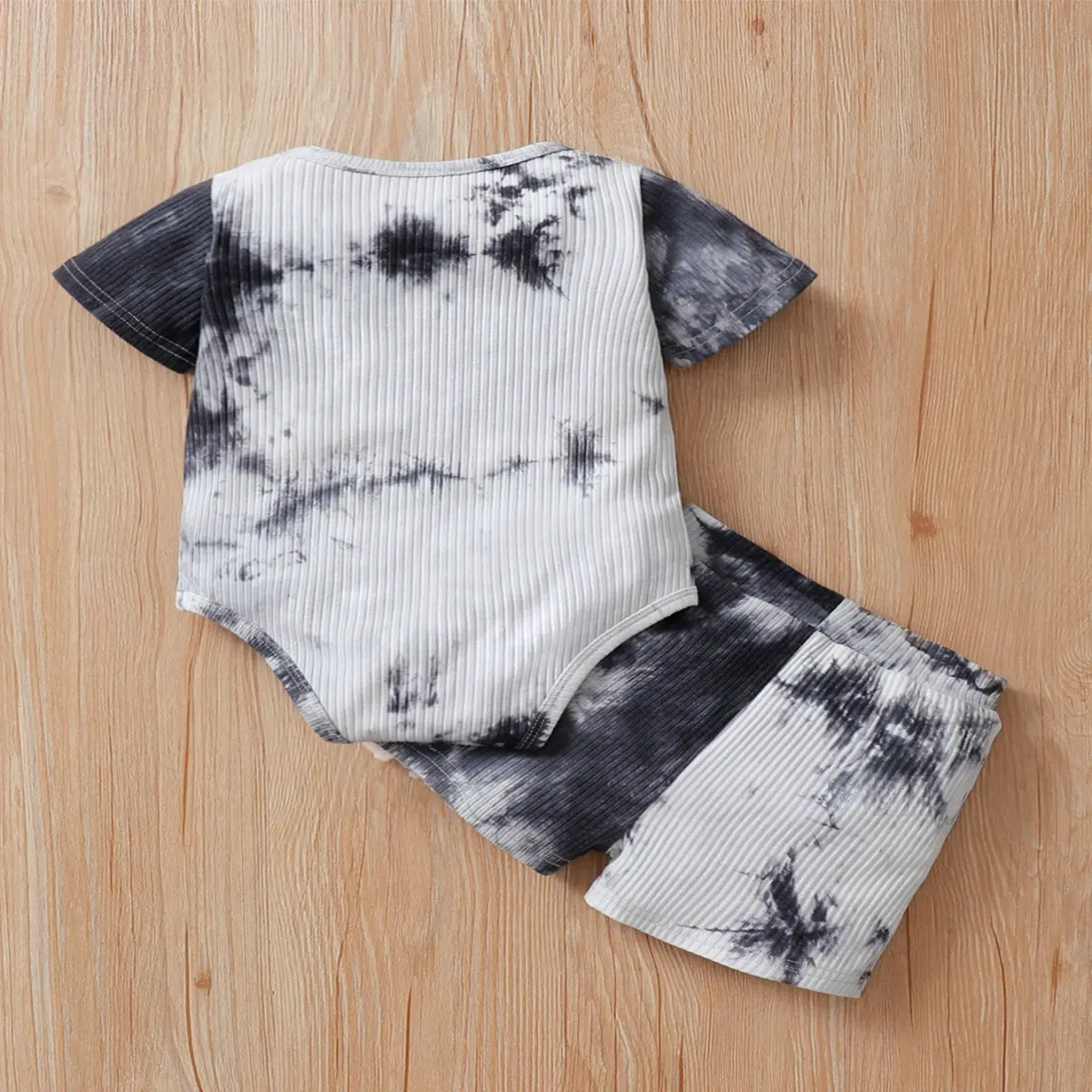 0-2 Year Old Baby Boy Summer Fashionable Round Neck Simple Casual Short Sleeved Shorts Set