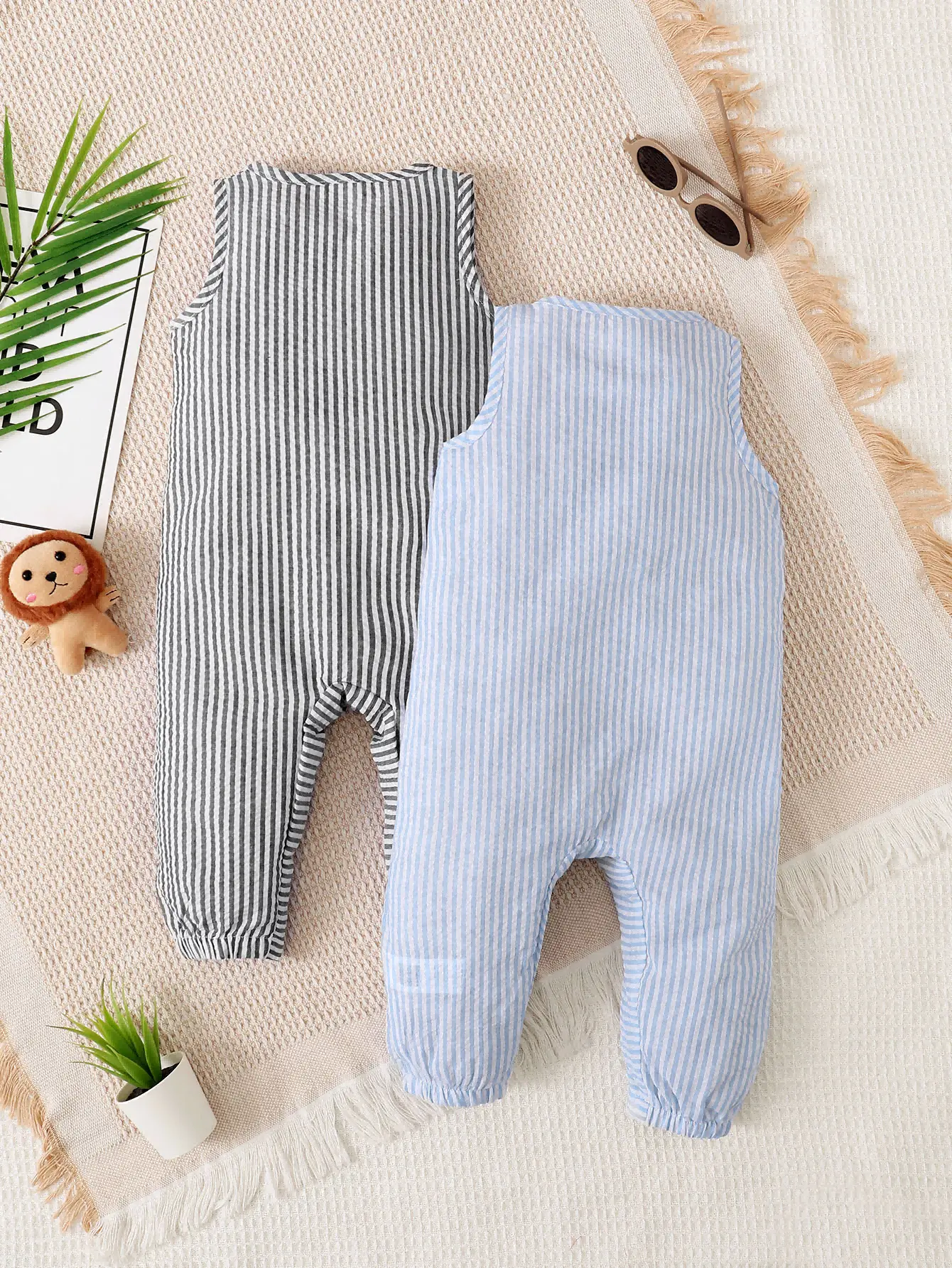 0-2 Year Old Boys' Spring/summer Fashion Vest Striped Jumpsuit Two-piece Set